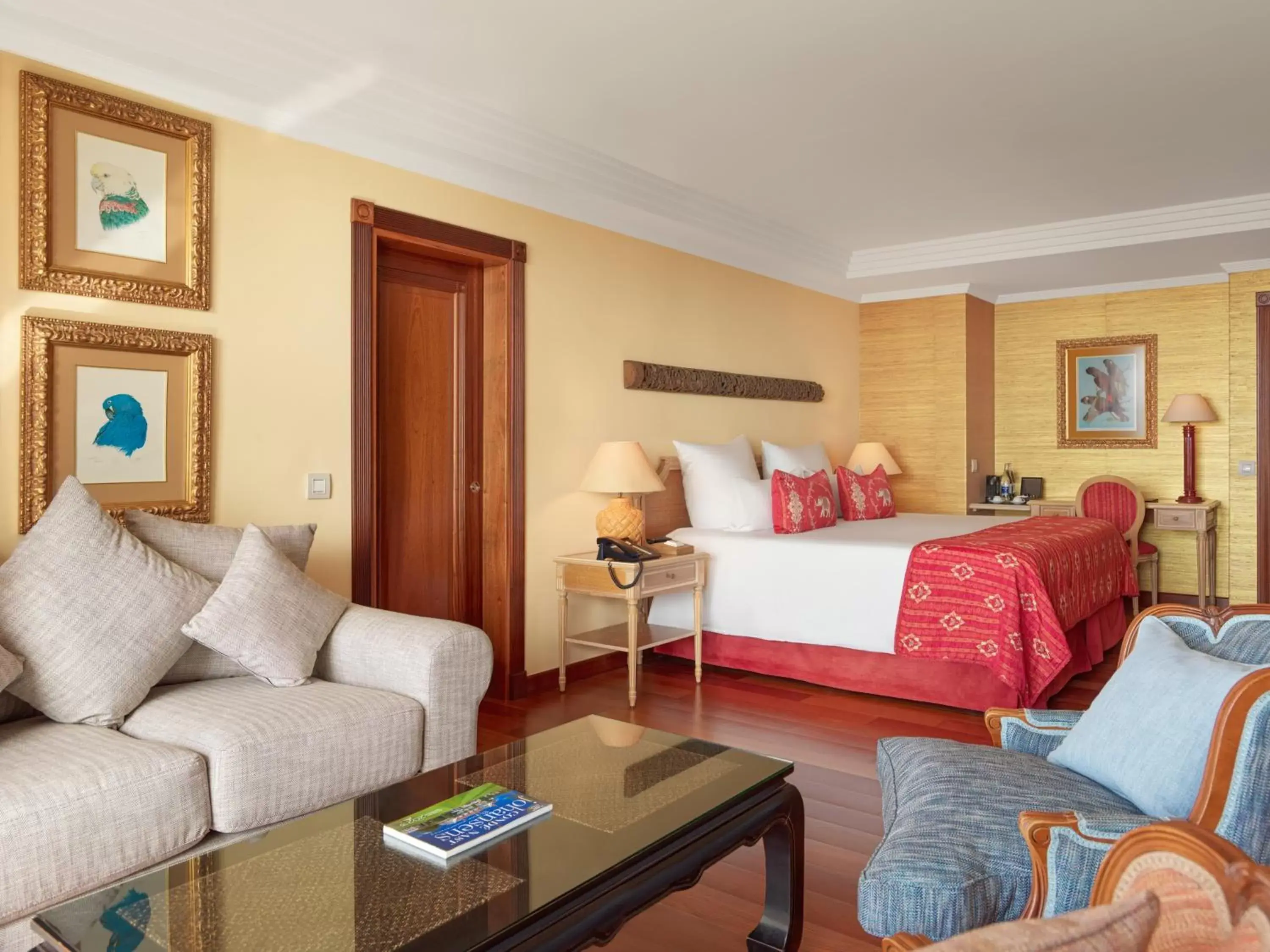 Bed, Seating Area in Hotel Botanico y Oriental Spa Garden