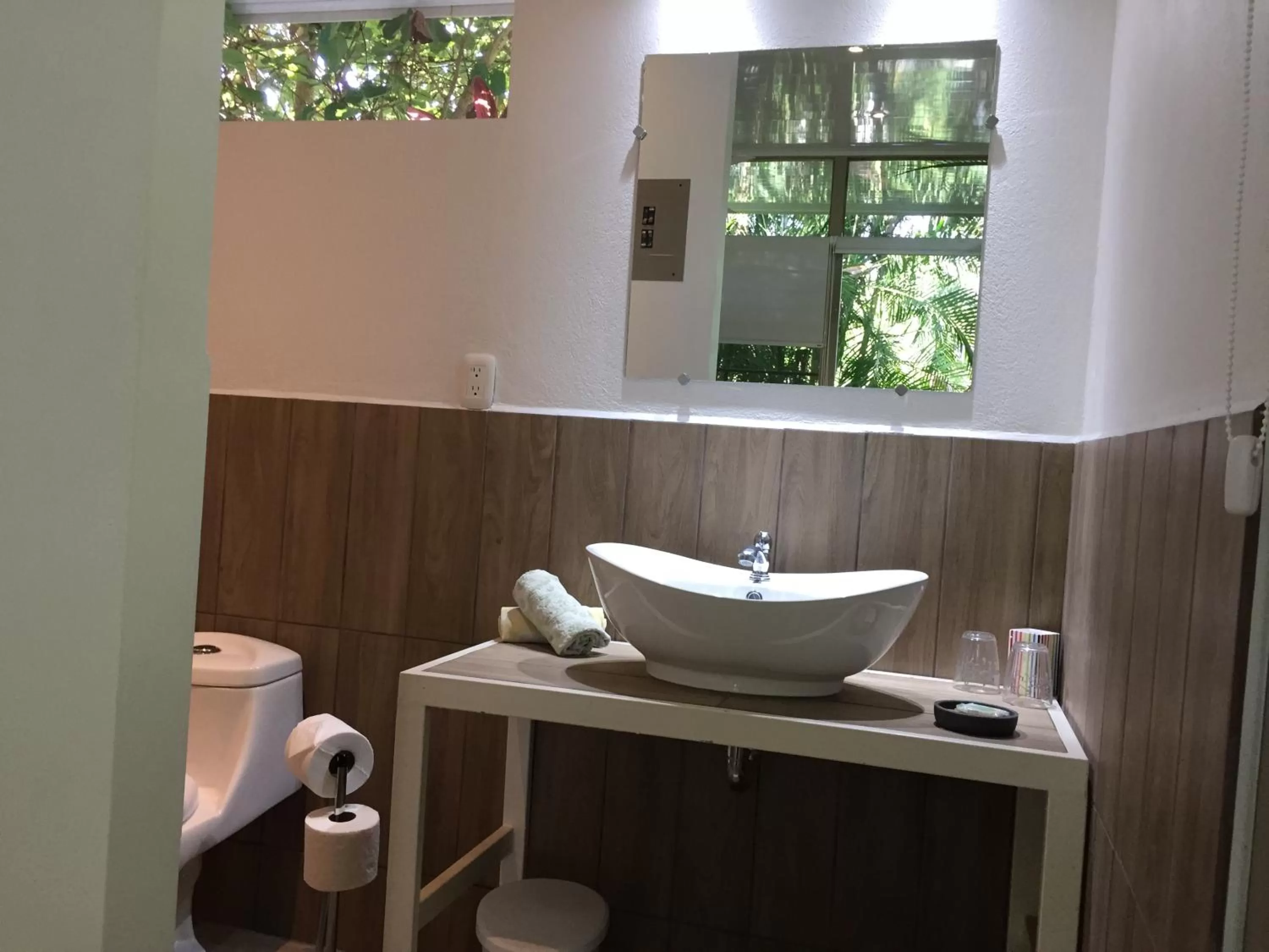 Bathroom in La Perlita