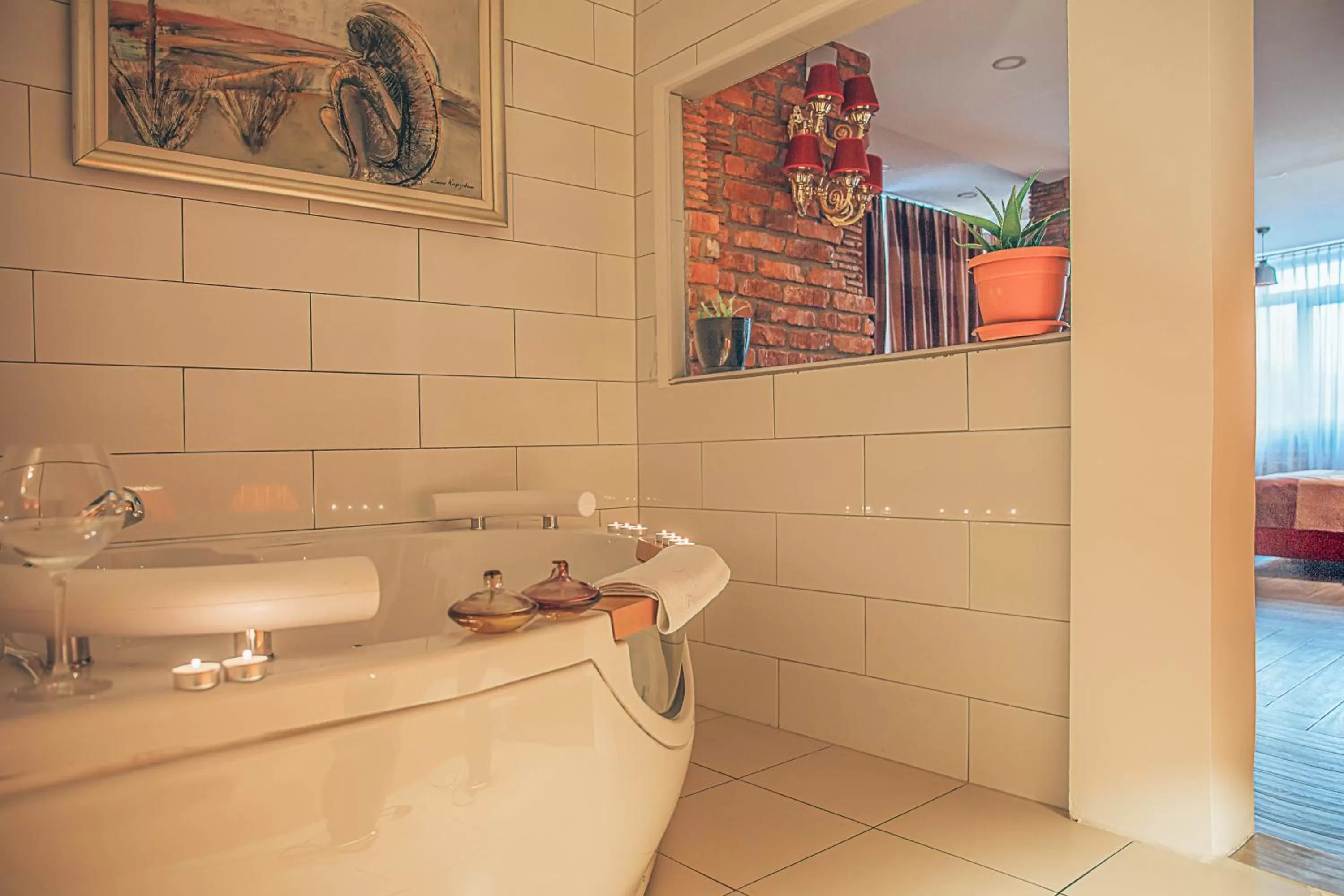 Hot Tub in Hotel Super 8