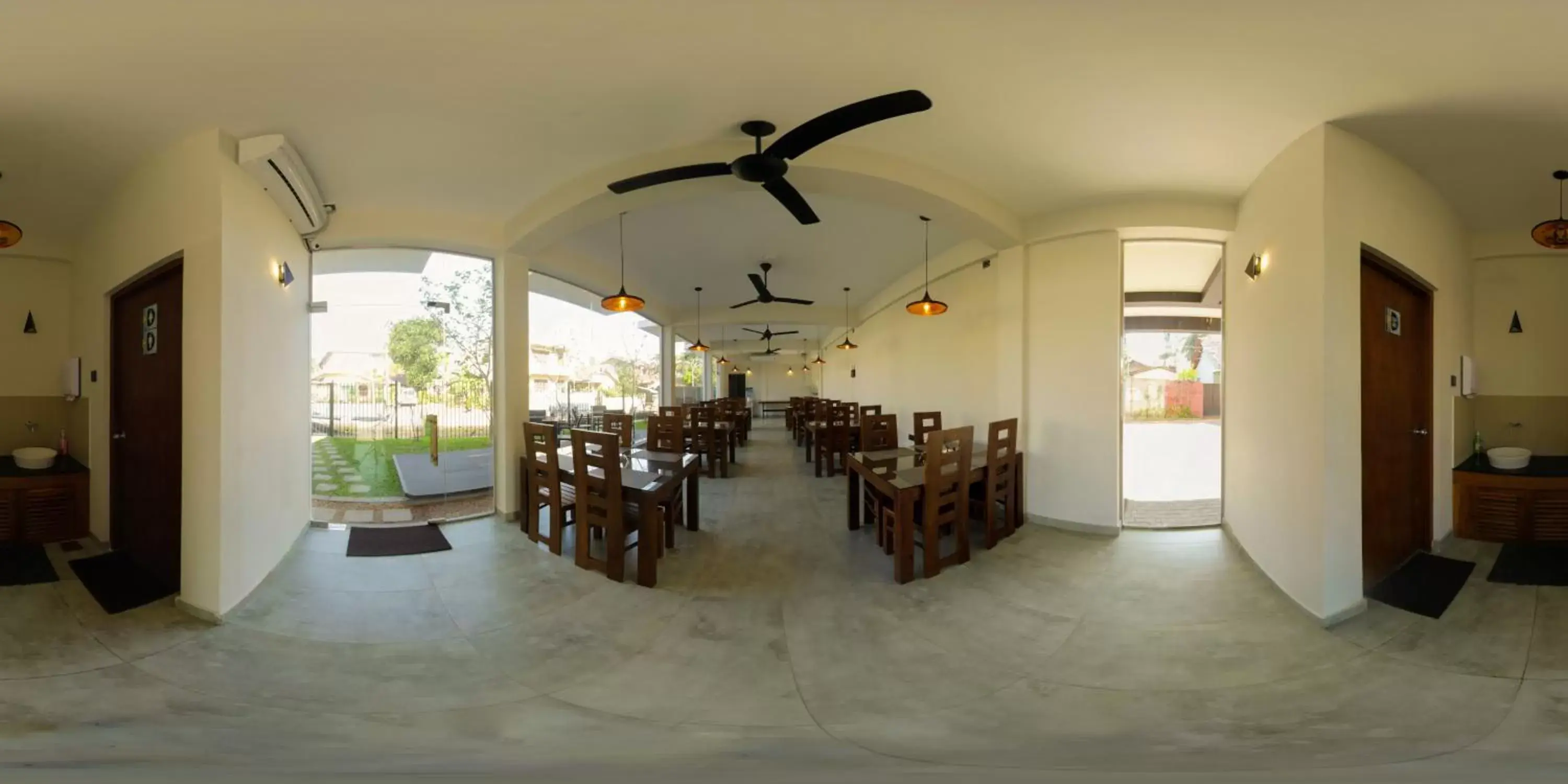 Restaurant/places to eat, Lobby/Reception in Hive 68 - Hotel and Resorts (Negombo)
