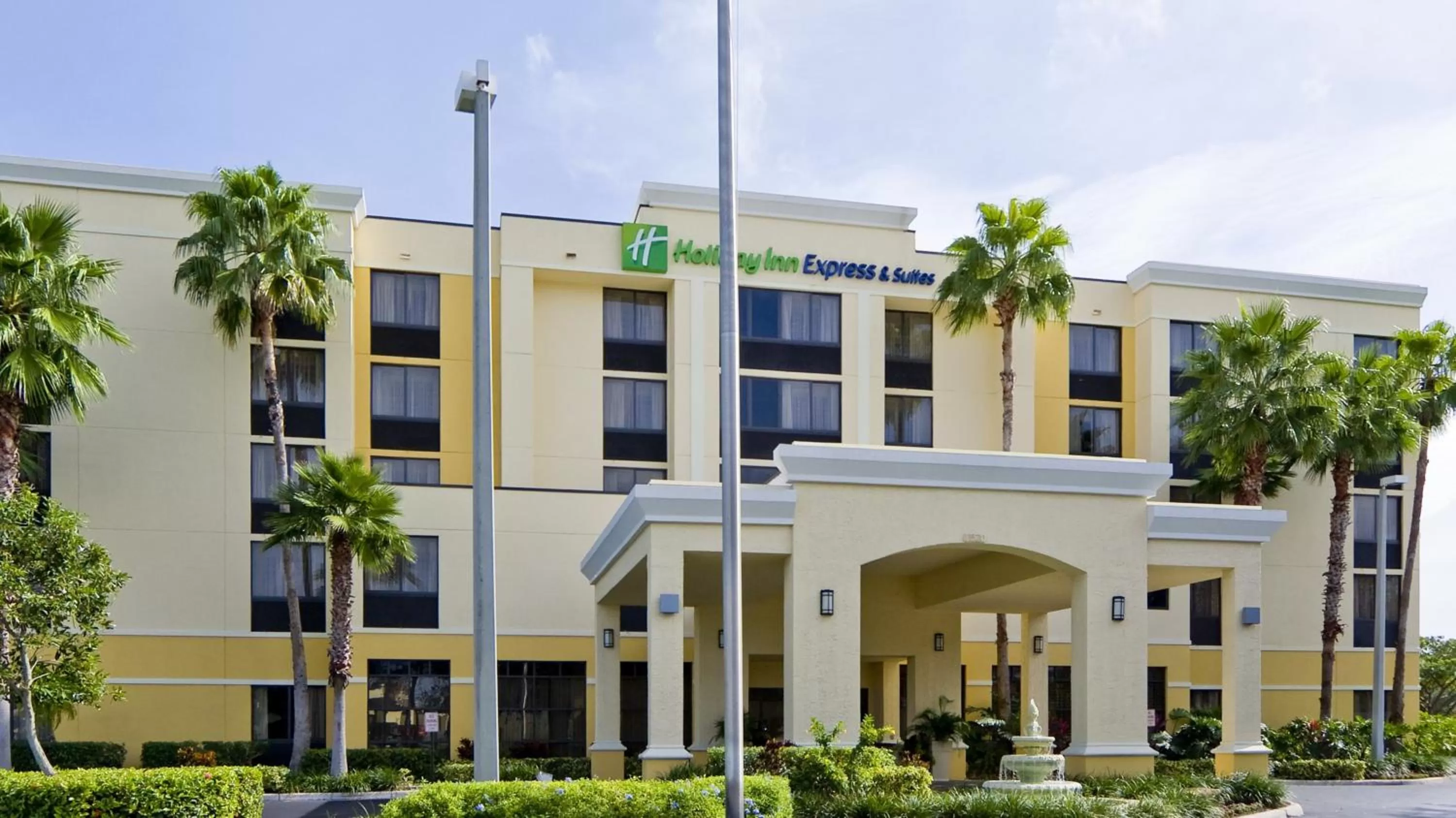 Property building in Holiday Inn Express Hotel & Suites Kendall East-Miami by IHG