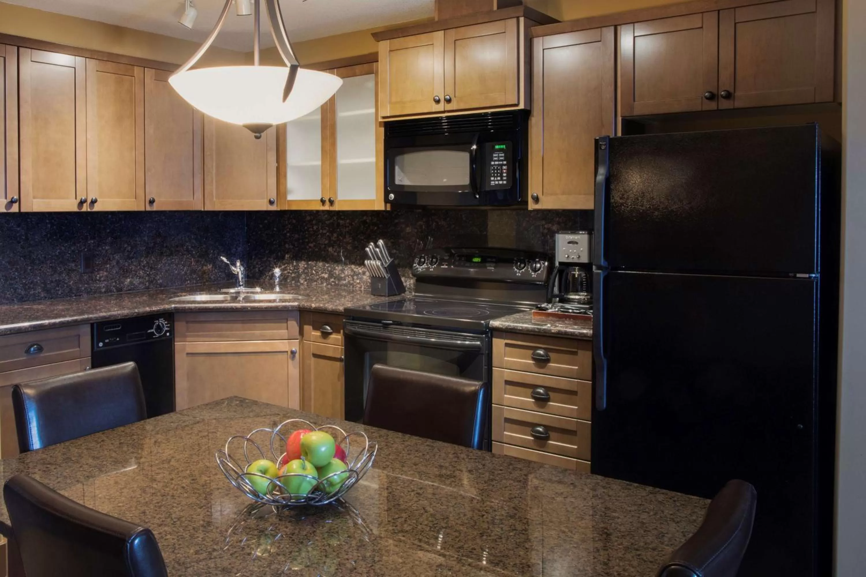 Two-Bedroom Suite with King Bed and Two Queen Beds in Spirit Ridge, in The Unbound Collection by Hyatt