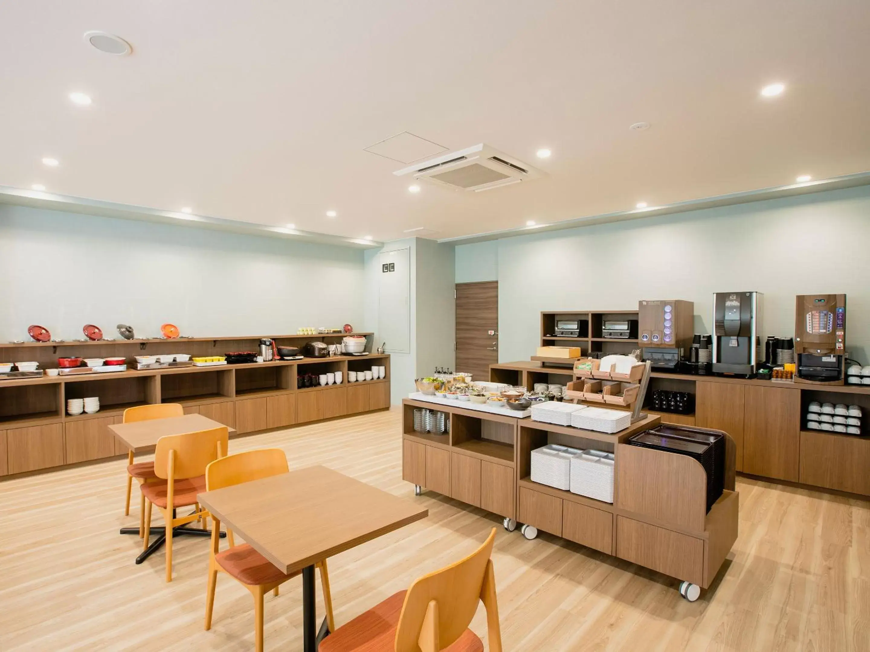 Restaurant/Places to Eat in Hotel Wing International Takamatsu