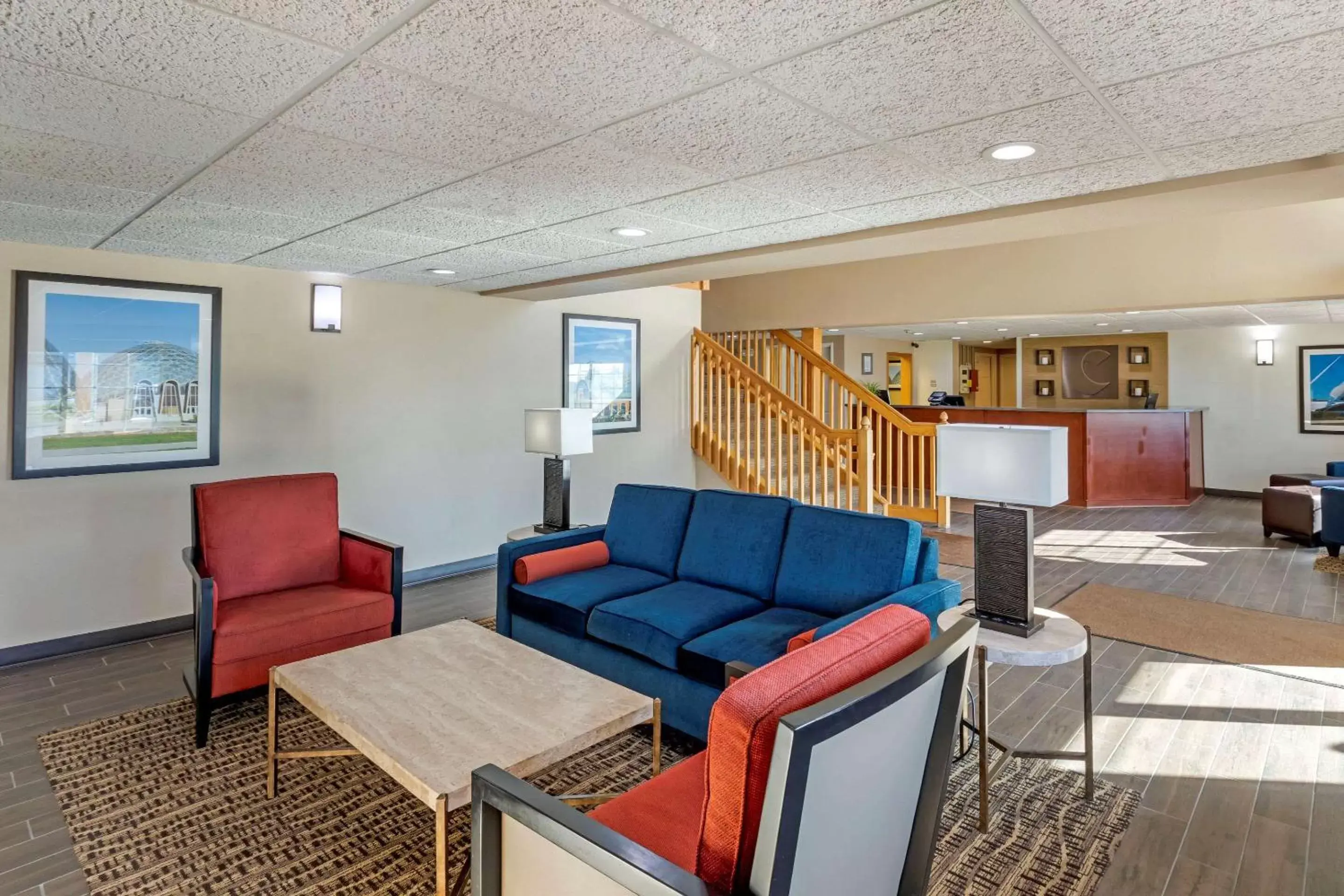 Lobby or reception, Seating Area in Comfort Inn & Suites Jackson - West Bend