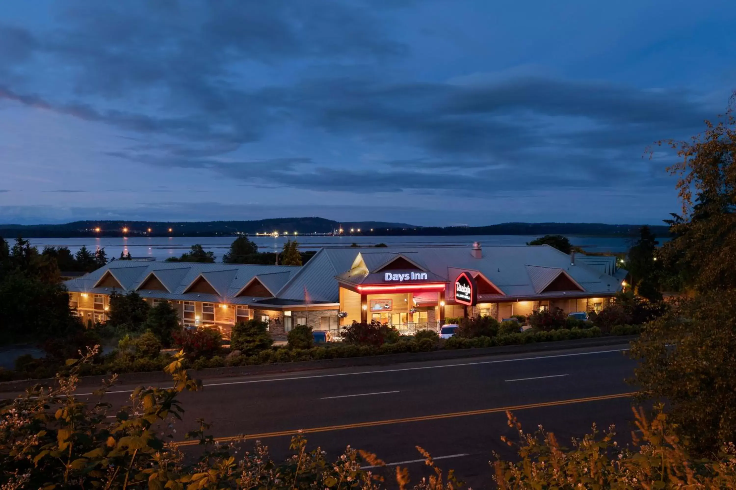 Sea view in Days Inn by Wyndham Nanaimo