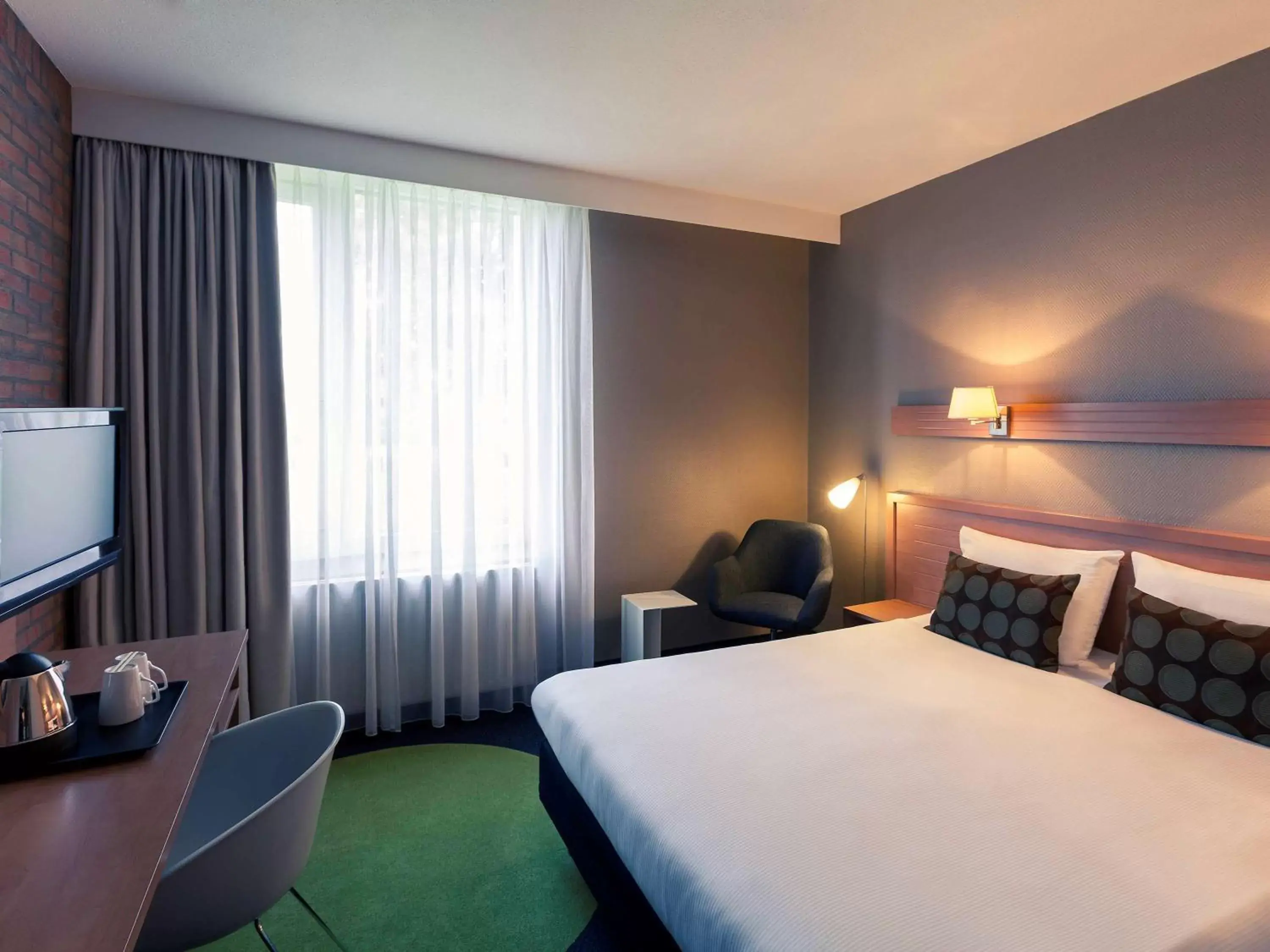 Photo of the whole room, Bed in Mercure Hotel Zwolle