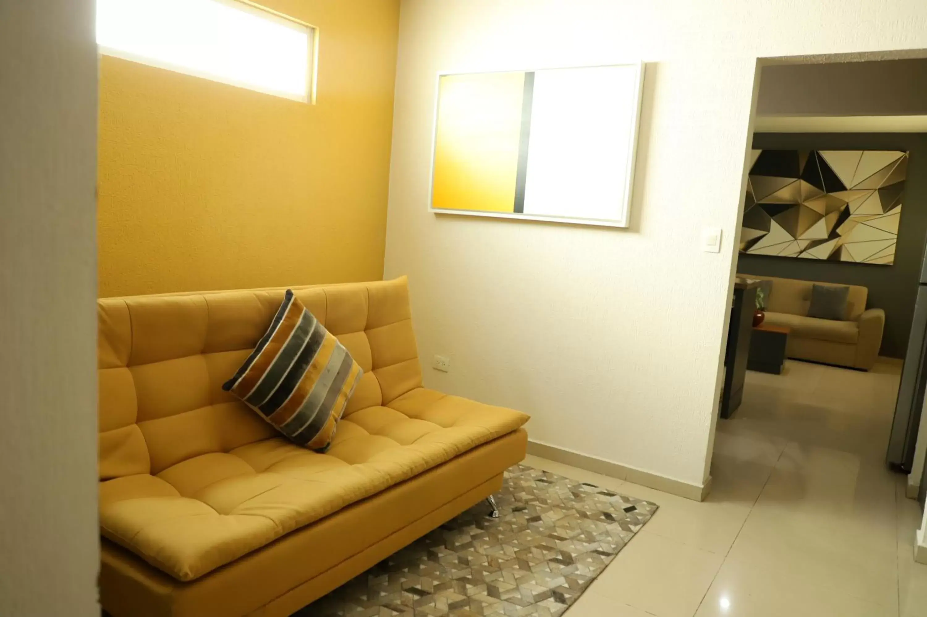 Seating Area in Homesuites Zaragoza