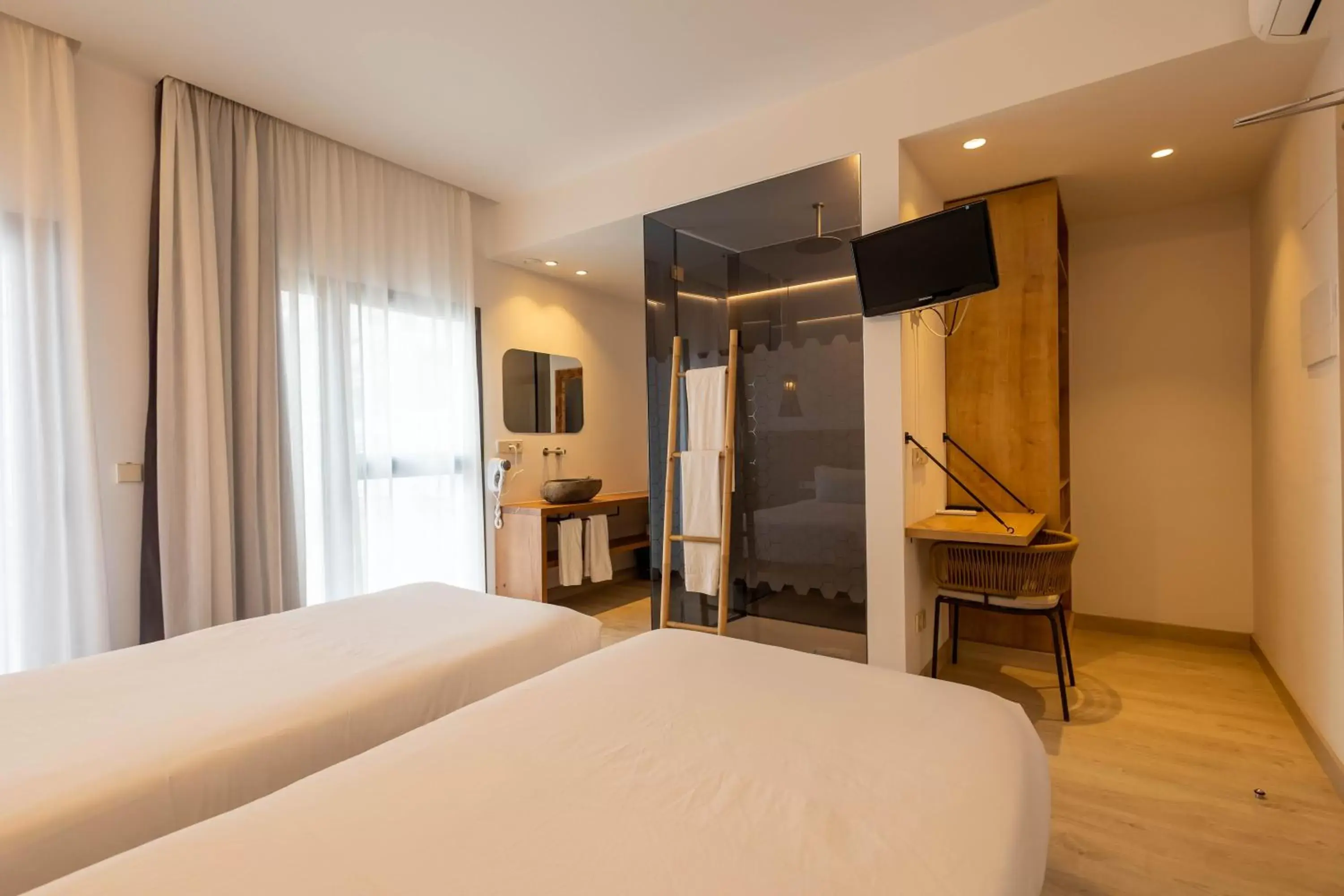 TV and multimedia, Bed in Play Hotel Ibiza - Adults Only