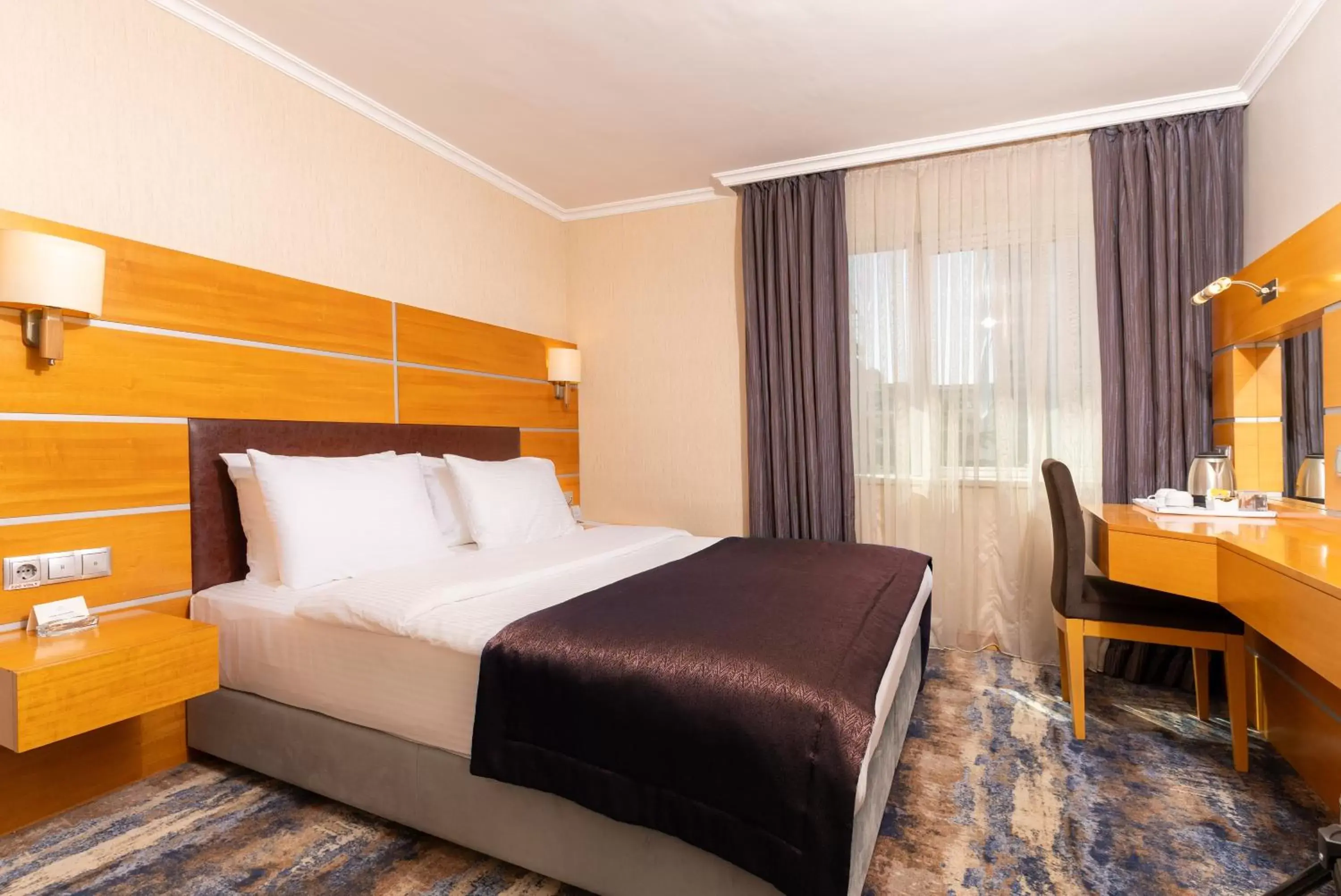 Bed in Ankara Plaza Hotel