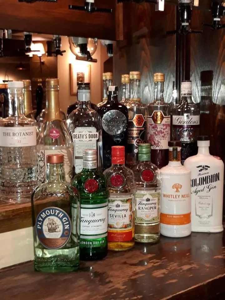 Drinks in The Two Lifeboats