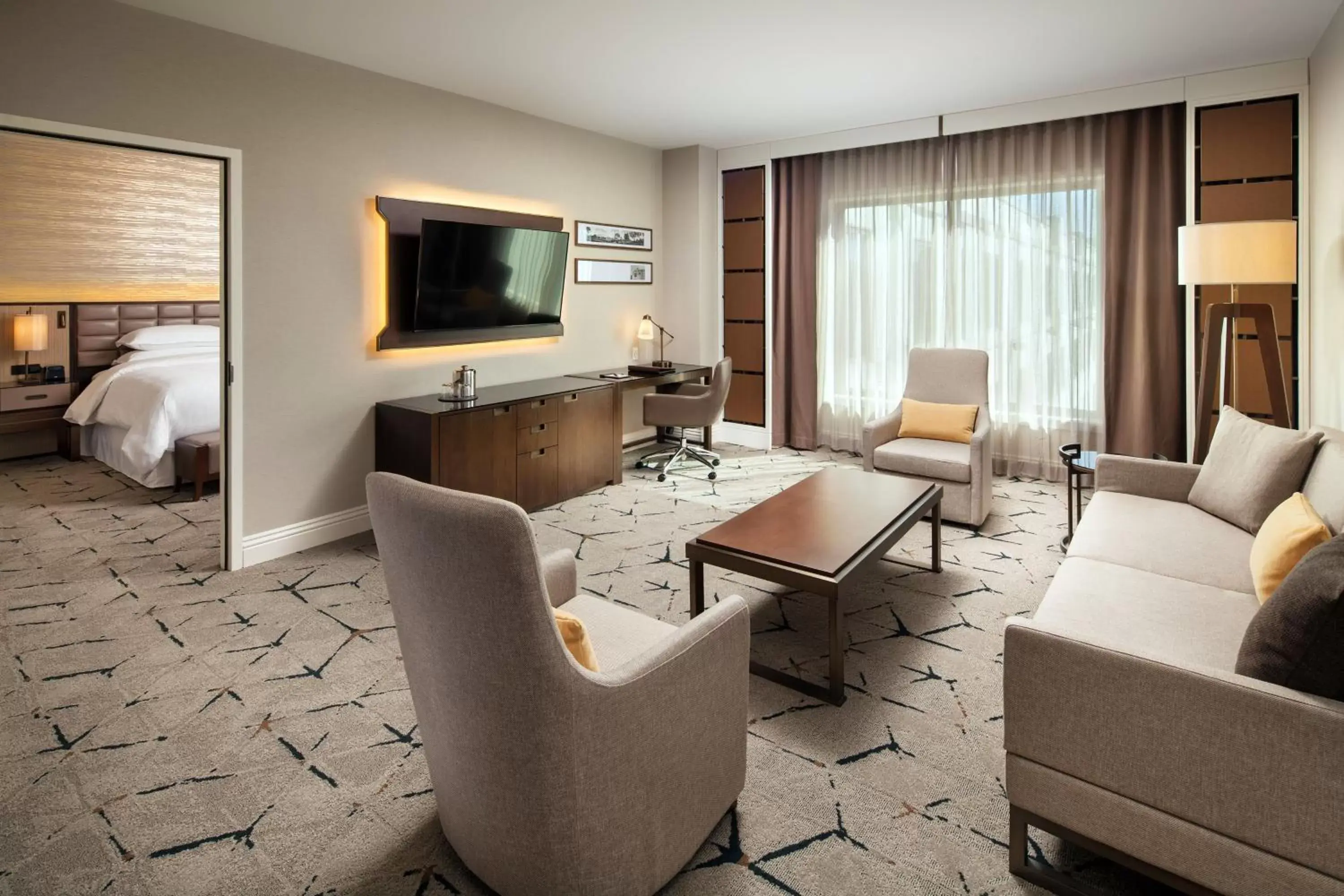 Bedroom, Seating Area in Sheraton Los Angeles San Gabriel