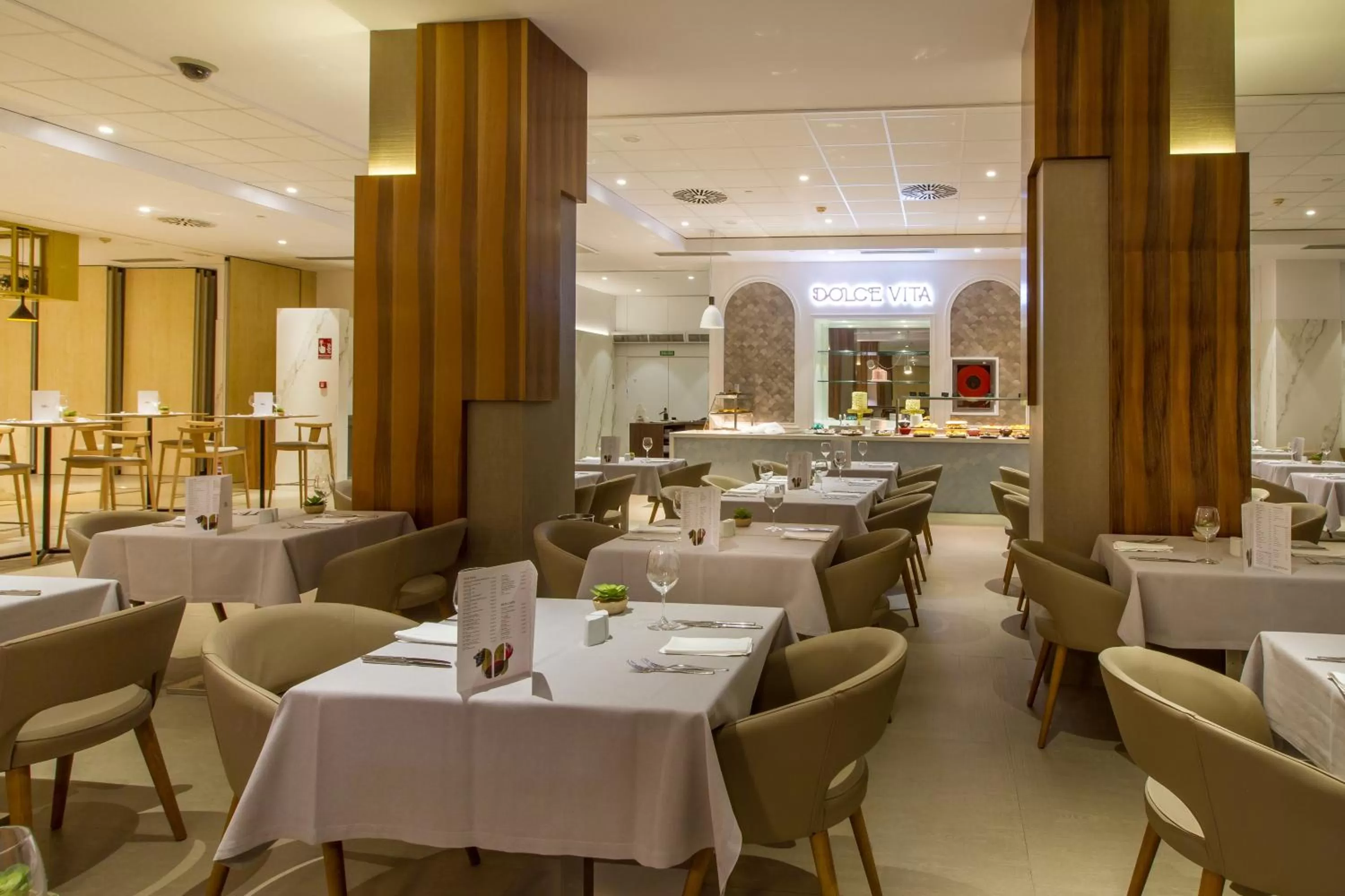 Restaurant/places to eat in SOLYMAR Gran Hotel