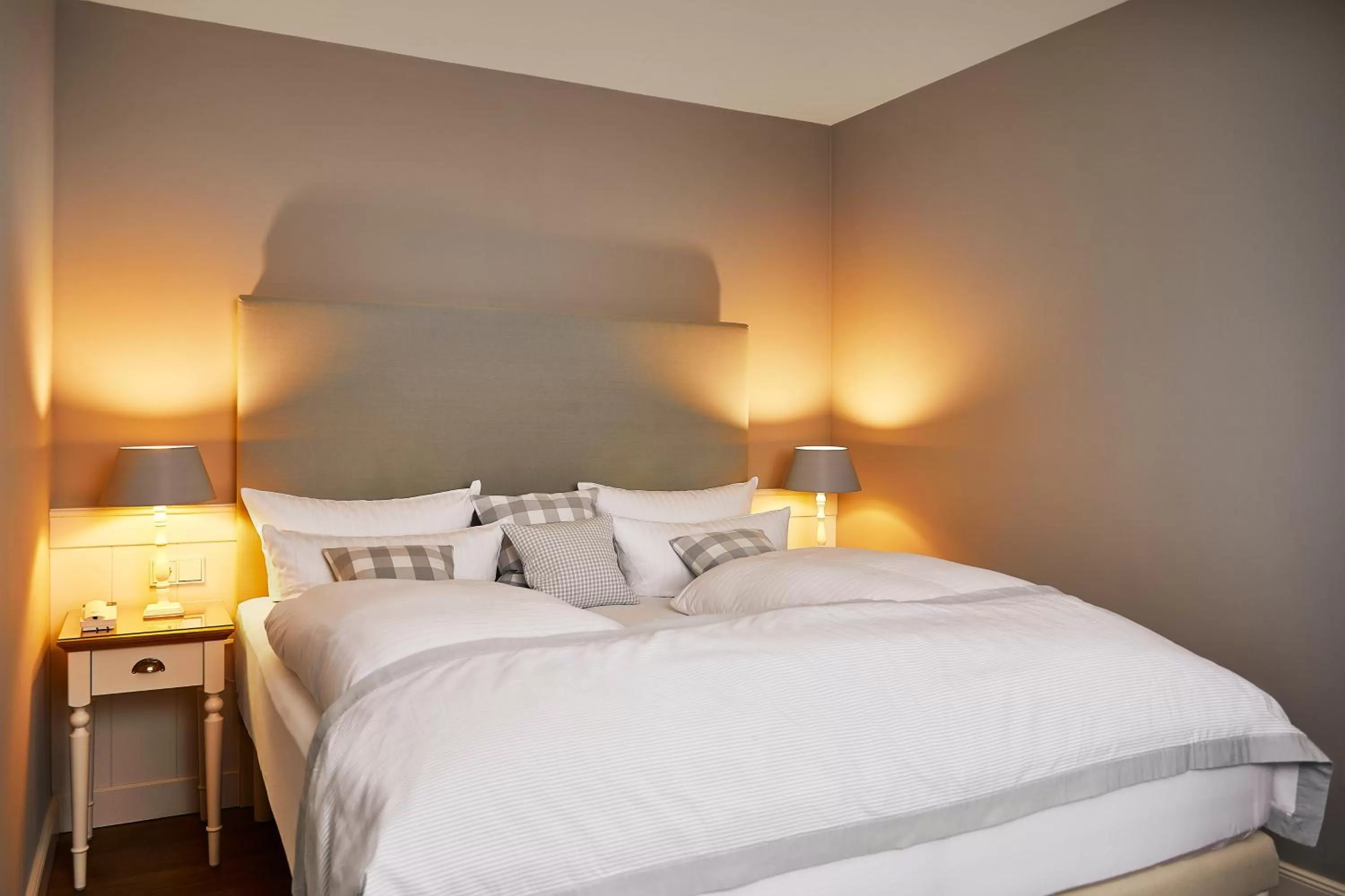 Bed in Fuchsbau Romantik Hotel & SPA Restaurant & FOX Bar