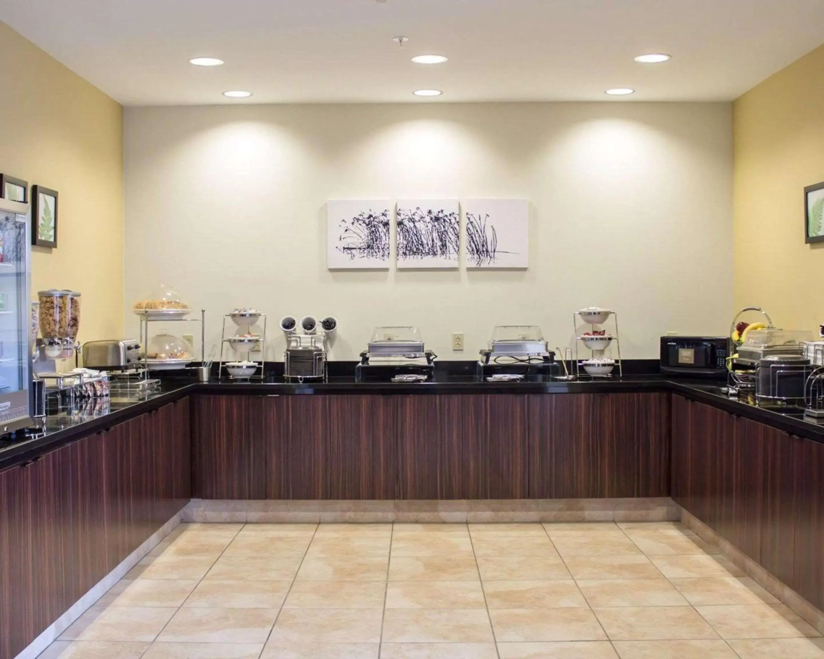 Restaurant/places to eat in Sleep Inn & Suites Moundsville - Wheeling Restaurant/places to eat in Sleep Inn & Suites Moundsville - Wheeling