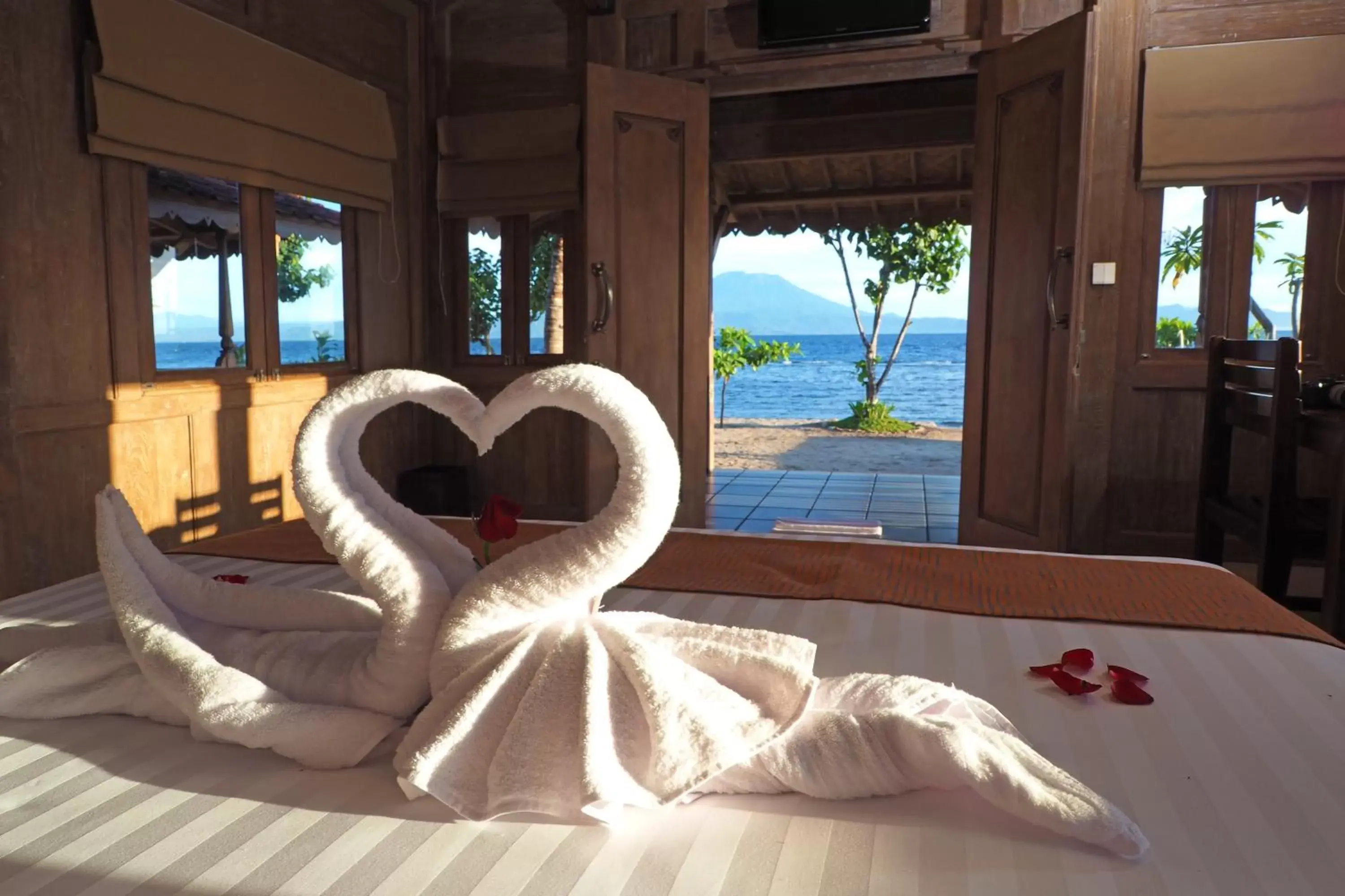 Bedroom, Bed in Blue Harbor Beachfront Villas & Resto Bedroom, Bed in Blue Harbor Beachfront Villas & Resto