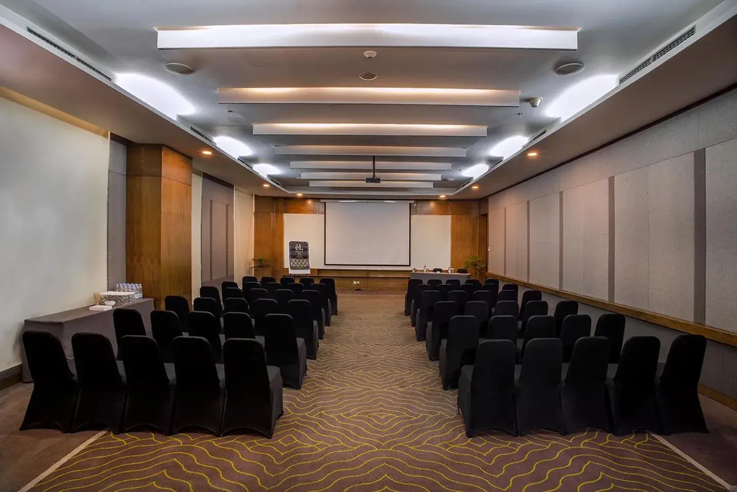 Meeting/conference room in eL Hotel Jakarta