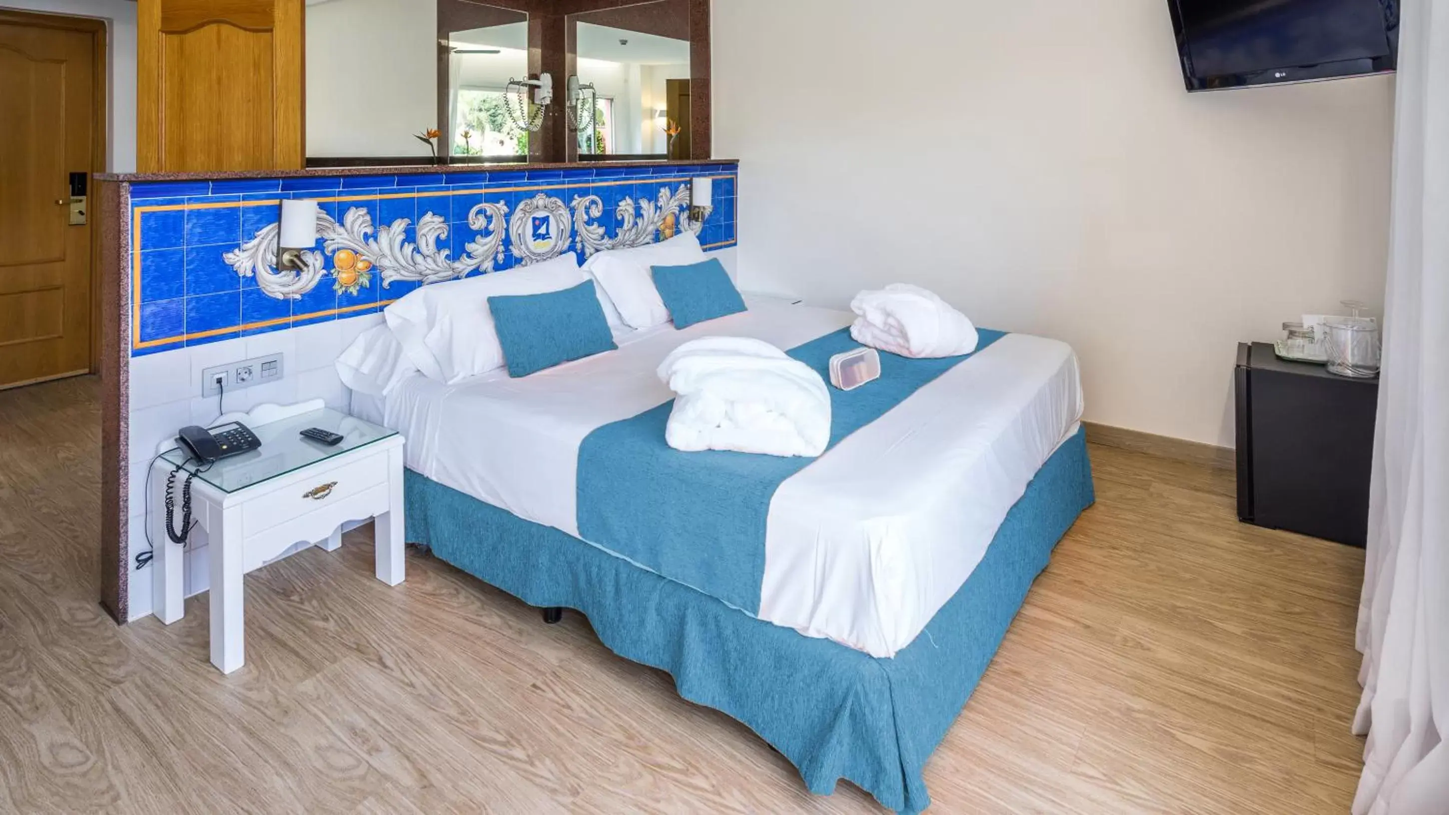Bedroom, Bed in Blue Sea Costa Jardin & Spa