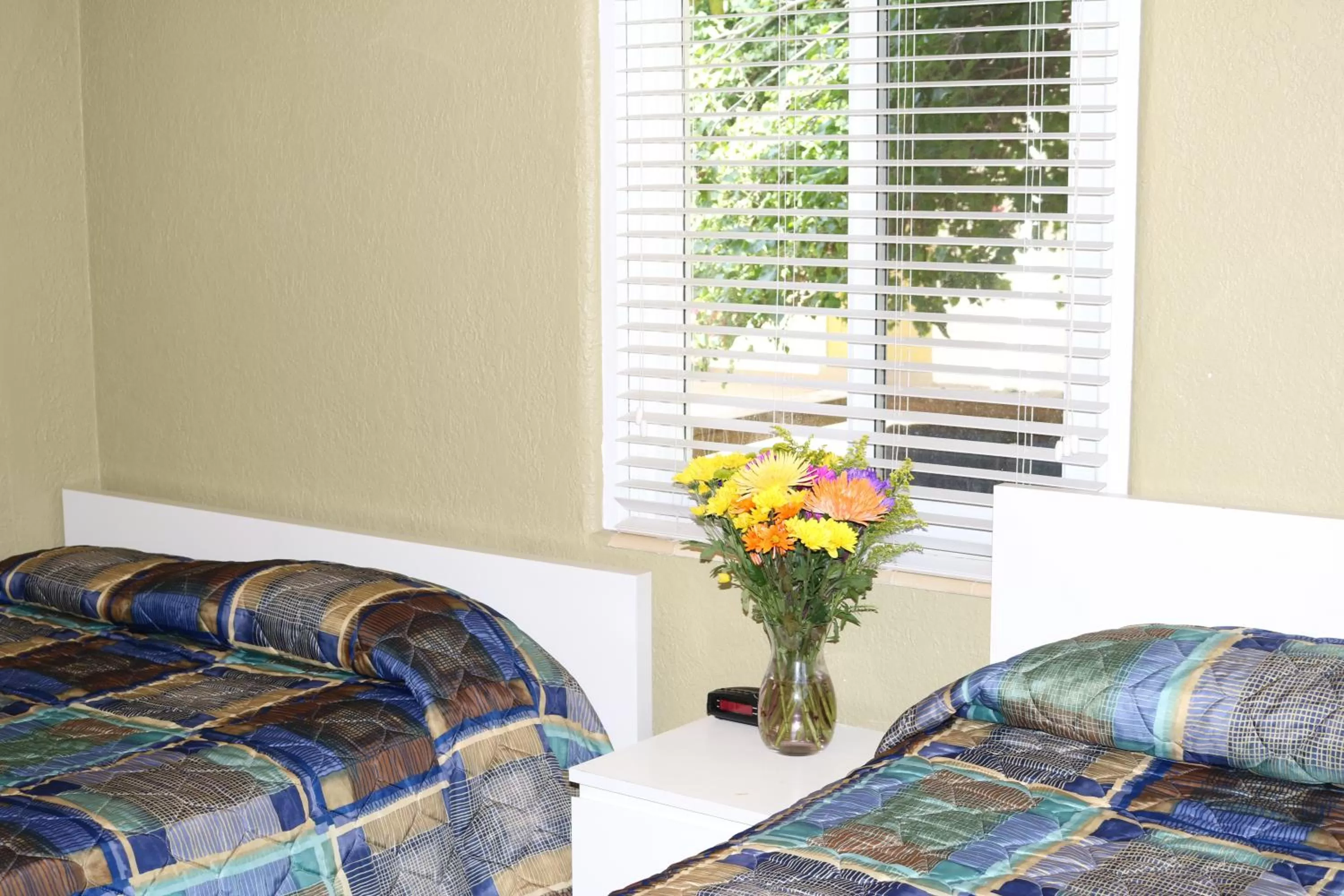 Bedroom, Bed in Ocean Drive Villas