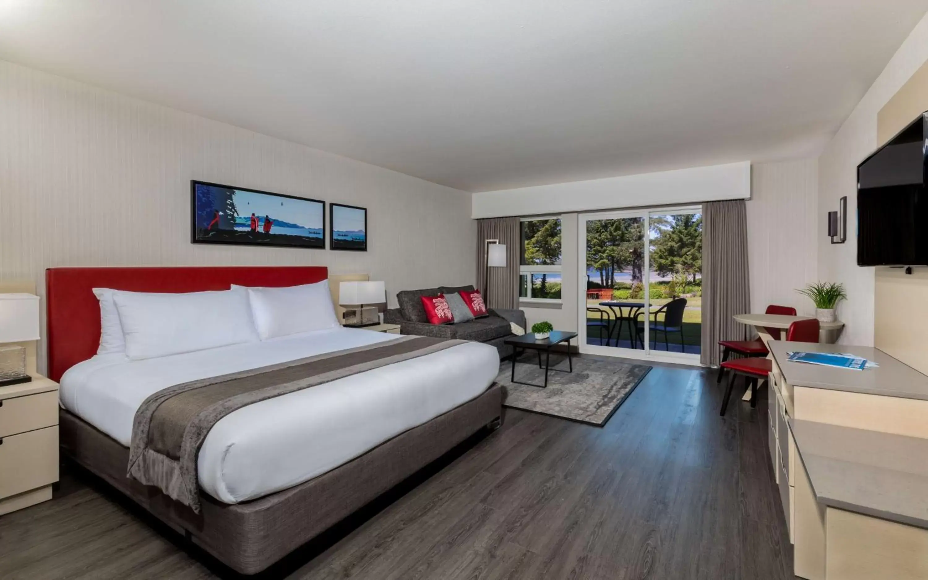 Photo of the whole room, Bed in Best Western Plus Tin Wis Resort Photo of the whole room, Bed in Best Western Plus Tin Wis Resort