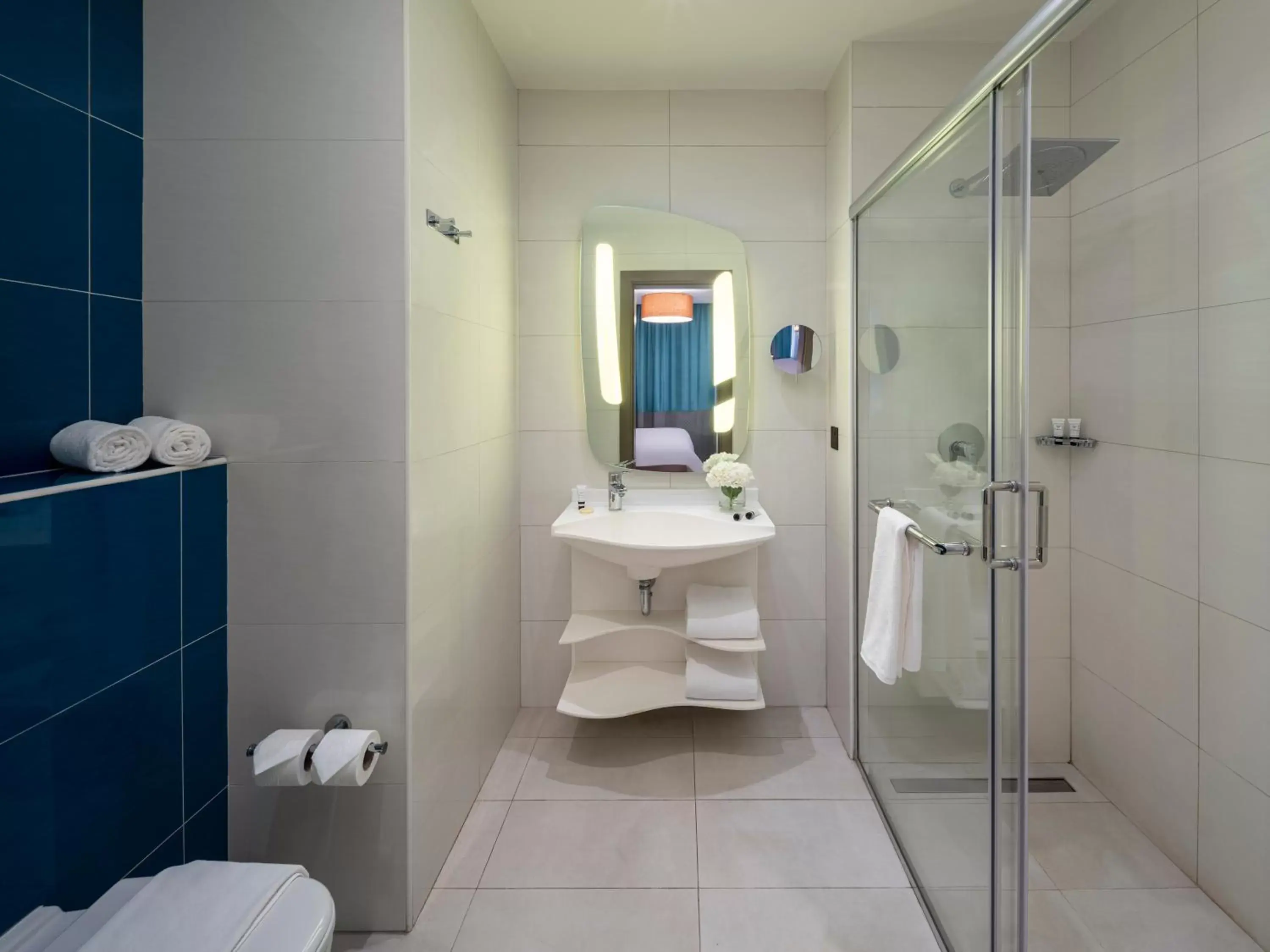 Bathroom in Adagio Aparthotel Jeddah Malik Road