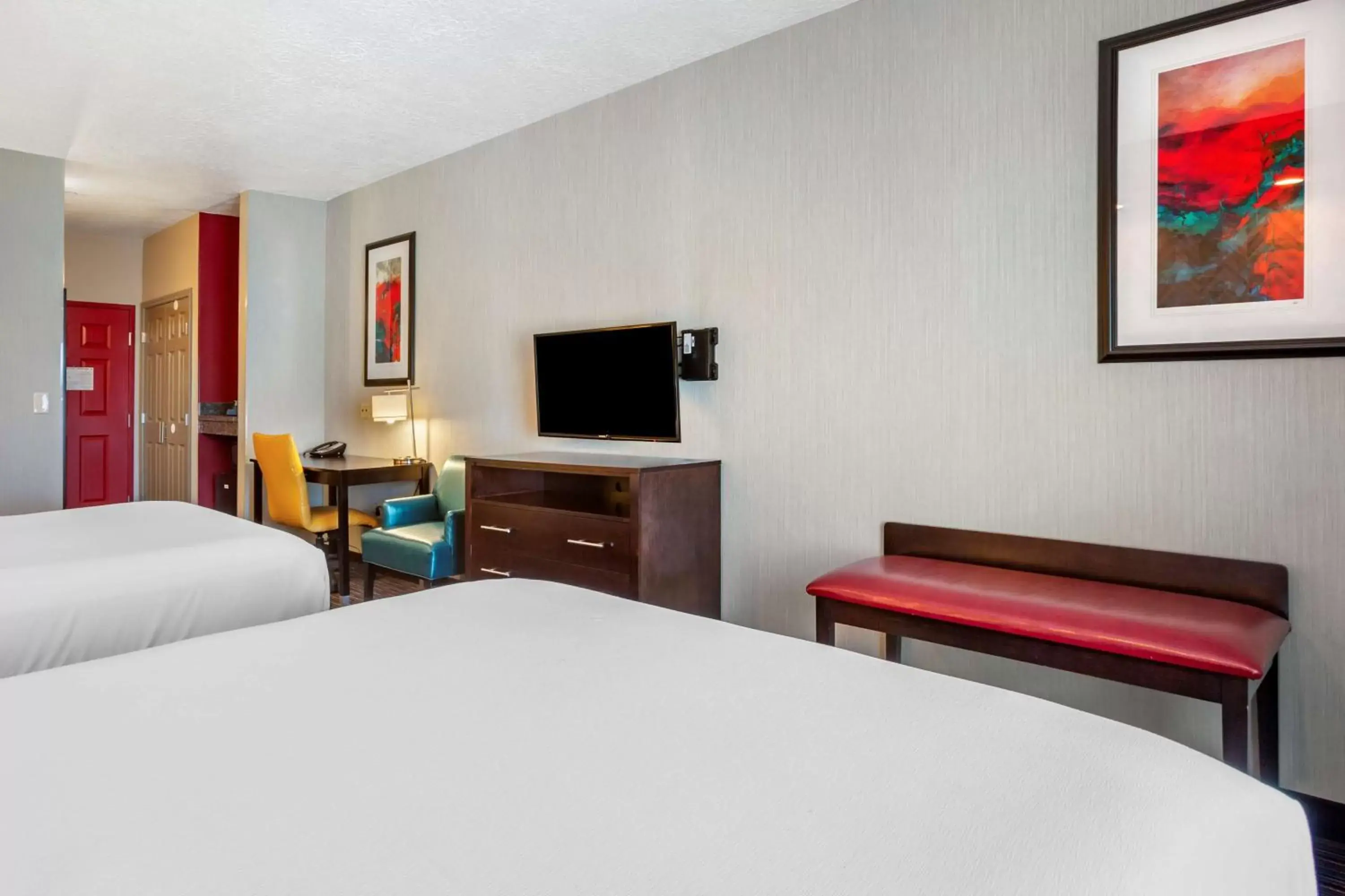 Photo of the whole room, Bed in Best Western Plus Gallup Inn & Suites