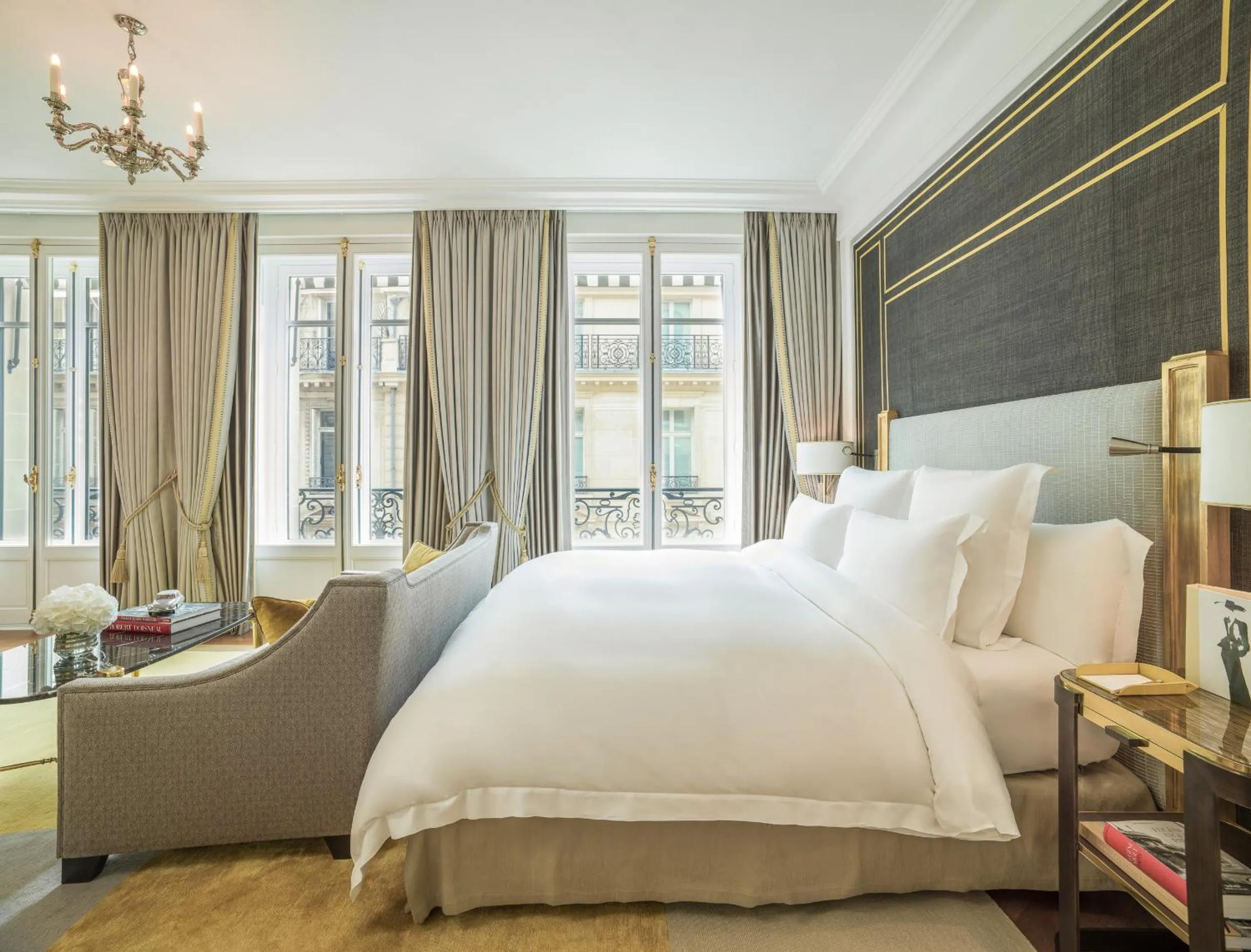 Bed in Hotel de Crillon