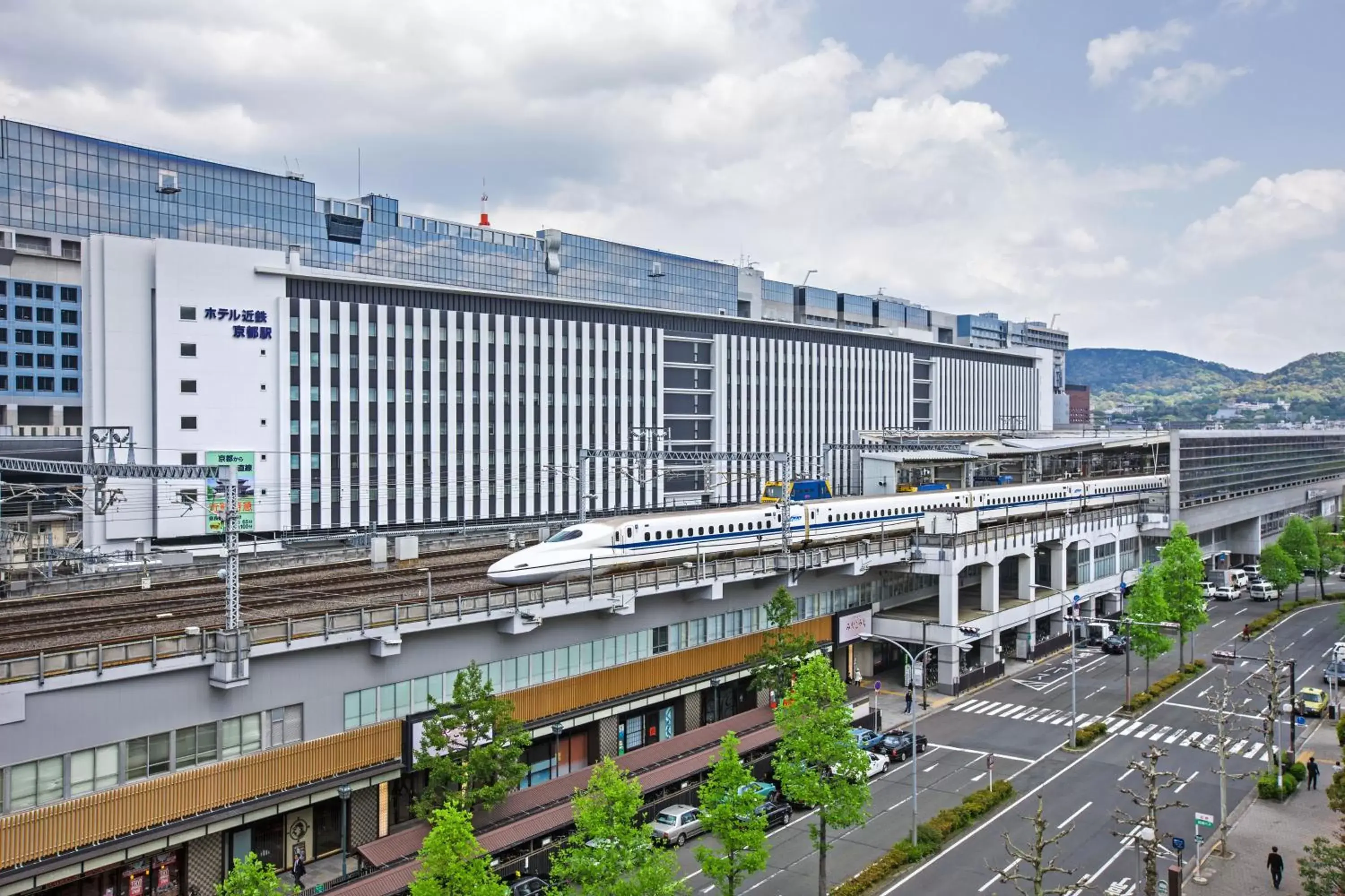 Facade/entrance in Miyako City Kintetsu Kyoto Station Facade/entrance in Miyako City Kintetsu Kyoto Station