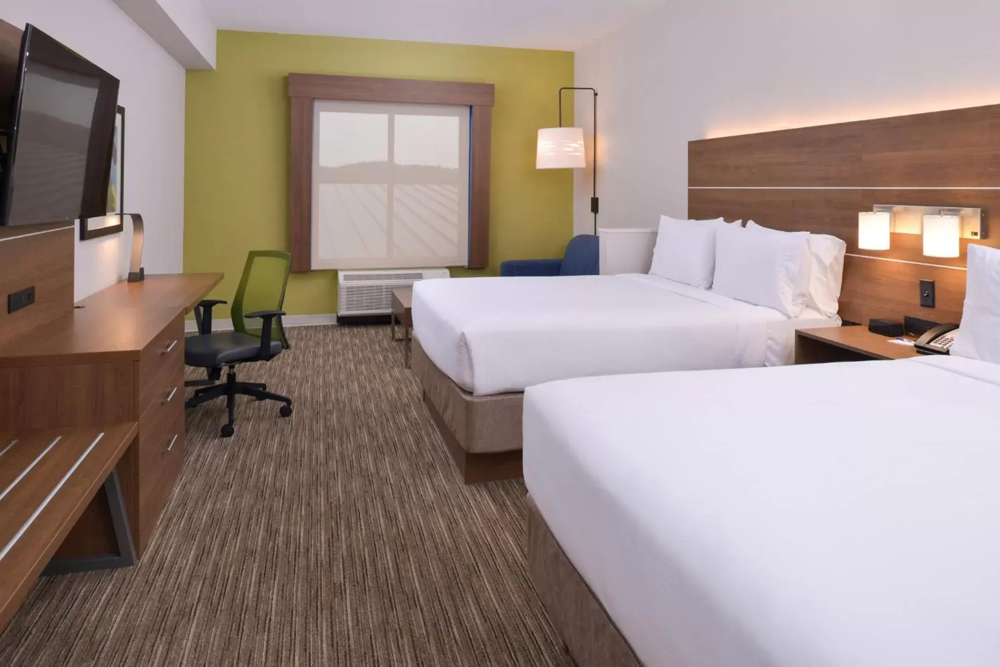 Photo of the whole room, Bed in Holiday Inn Express - Nashville South - Spring Hill, an IHG Hotel