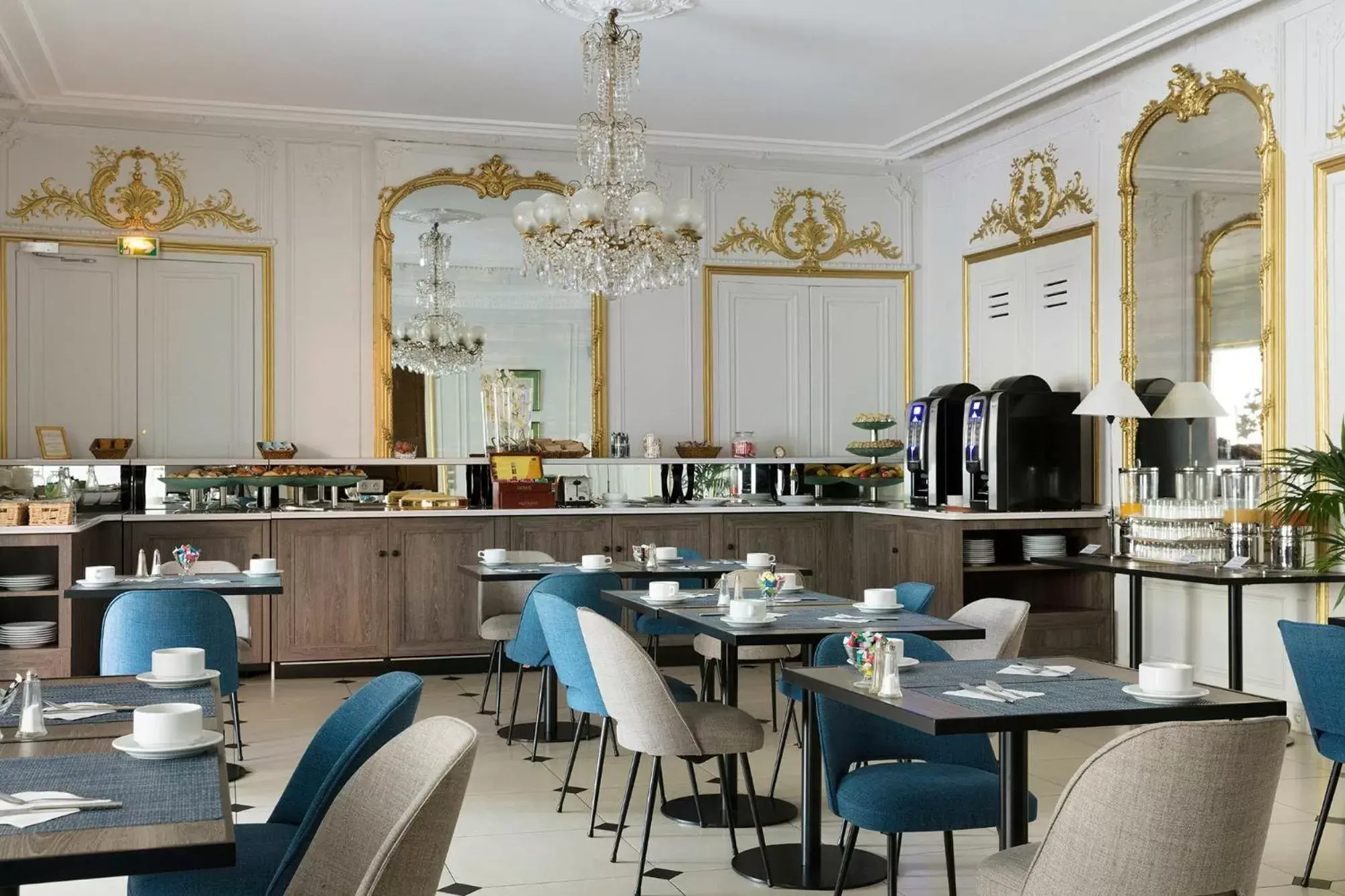 Breakfast, Restaurant/Places to Eat in Best Western Ronceray Opéra