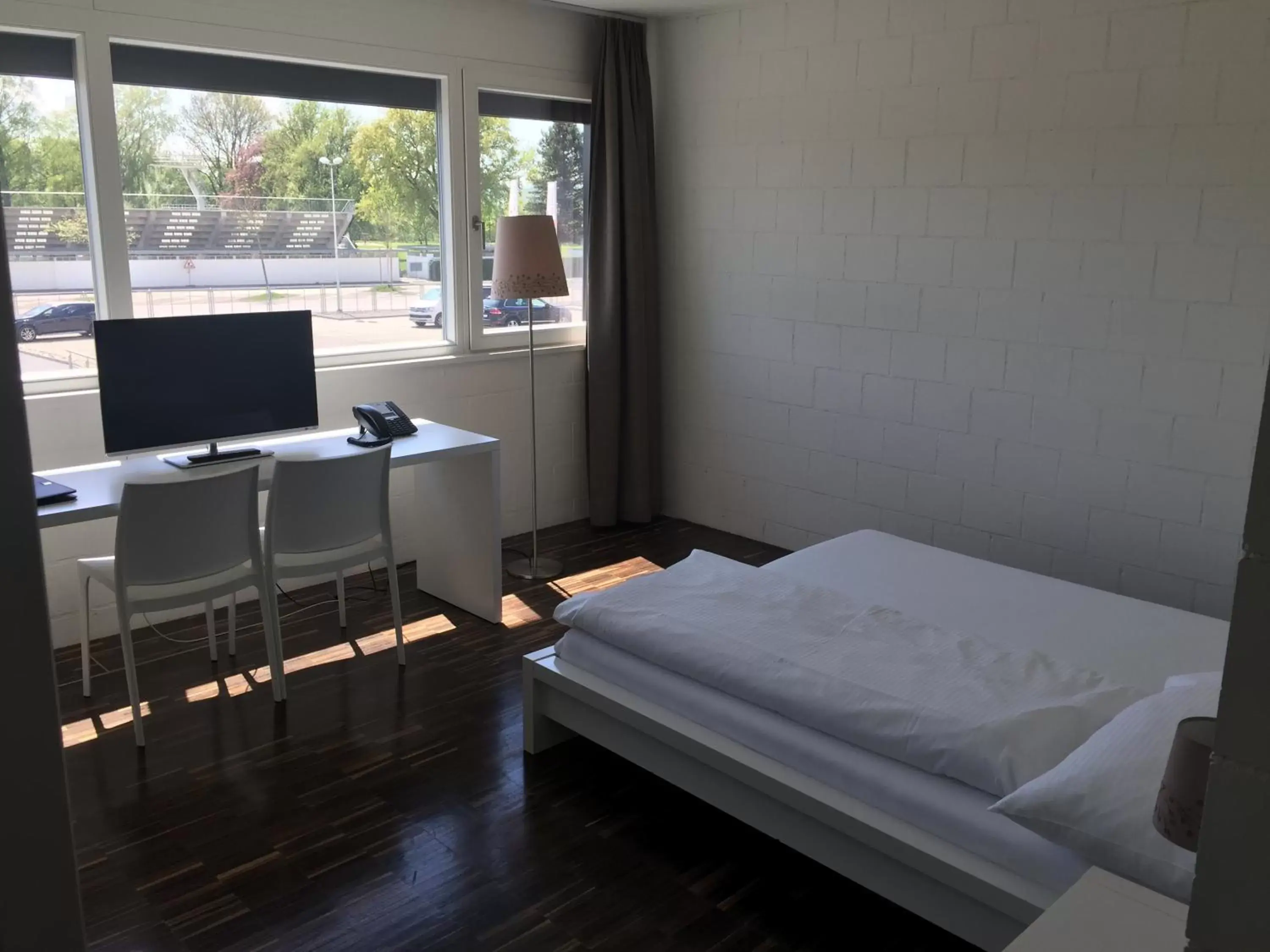 TV and multimedia, Bed in Hotel Tissot Velodrome