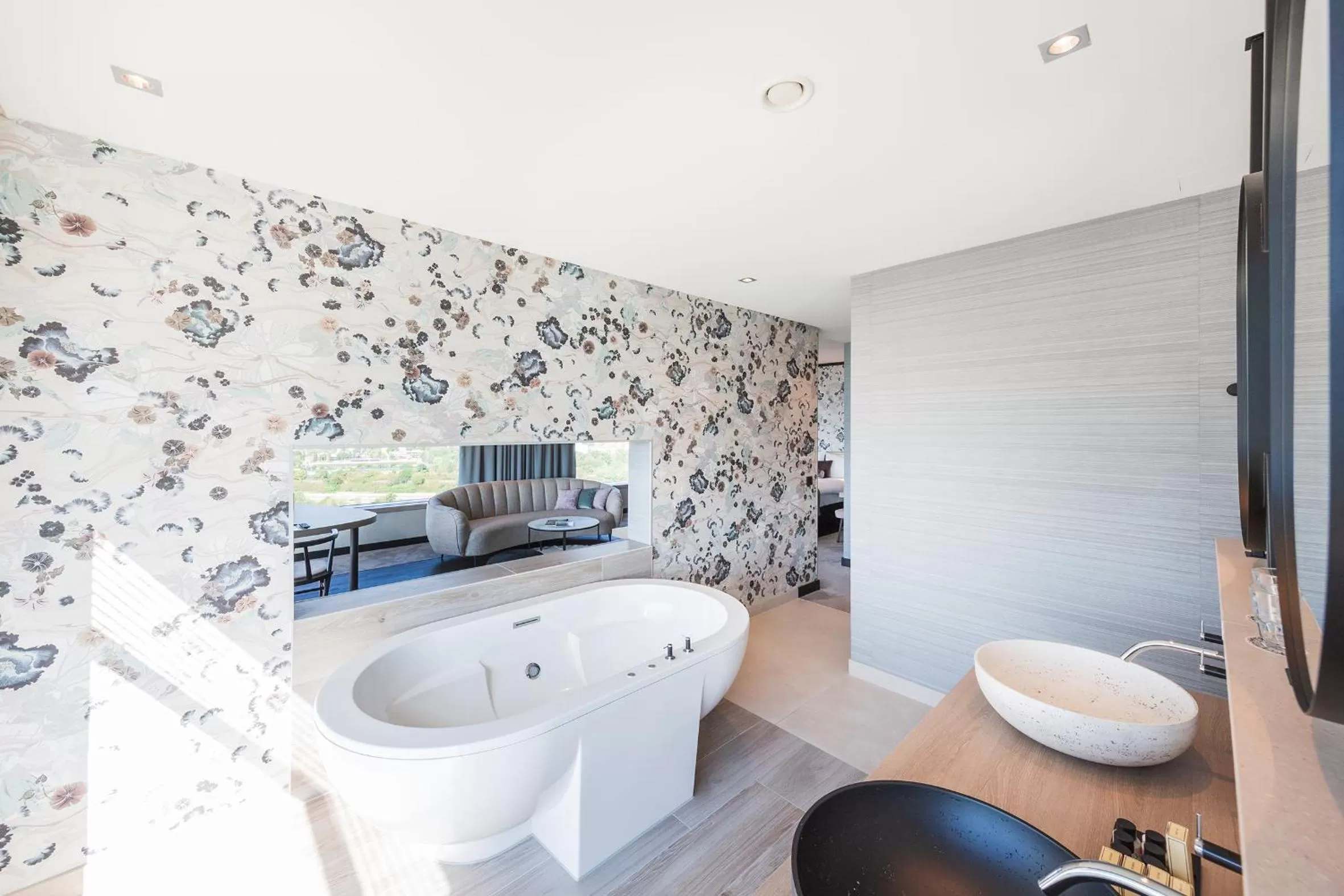 Hot Tub in Van der Valk Hotel Düsseldorf