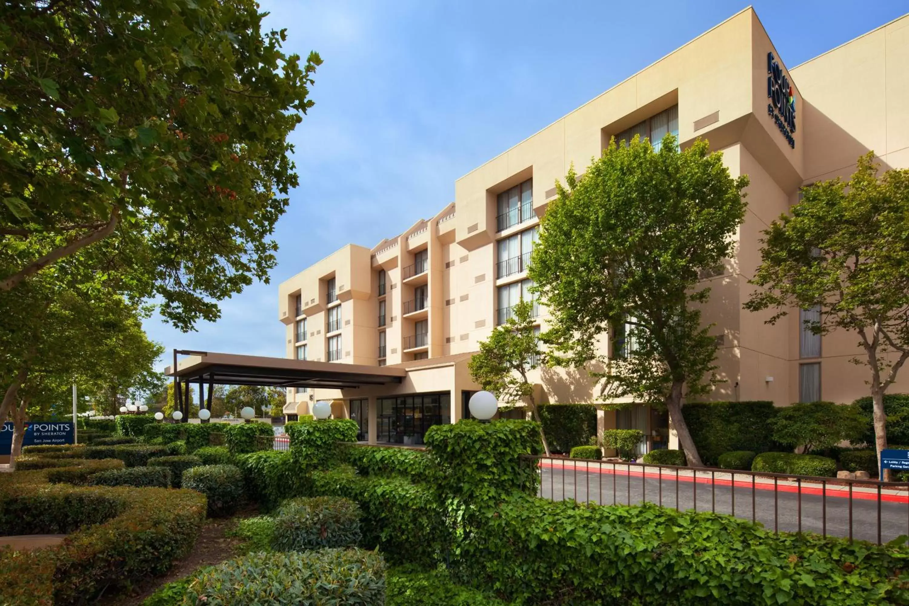 Property Building in Four Points by Sheraton San Jose Airport