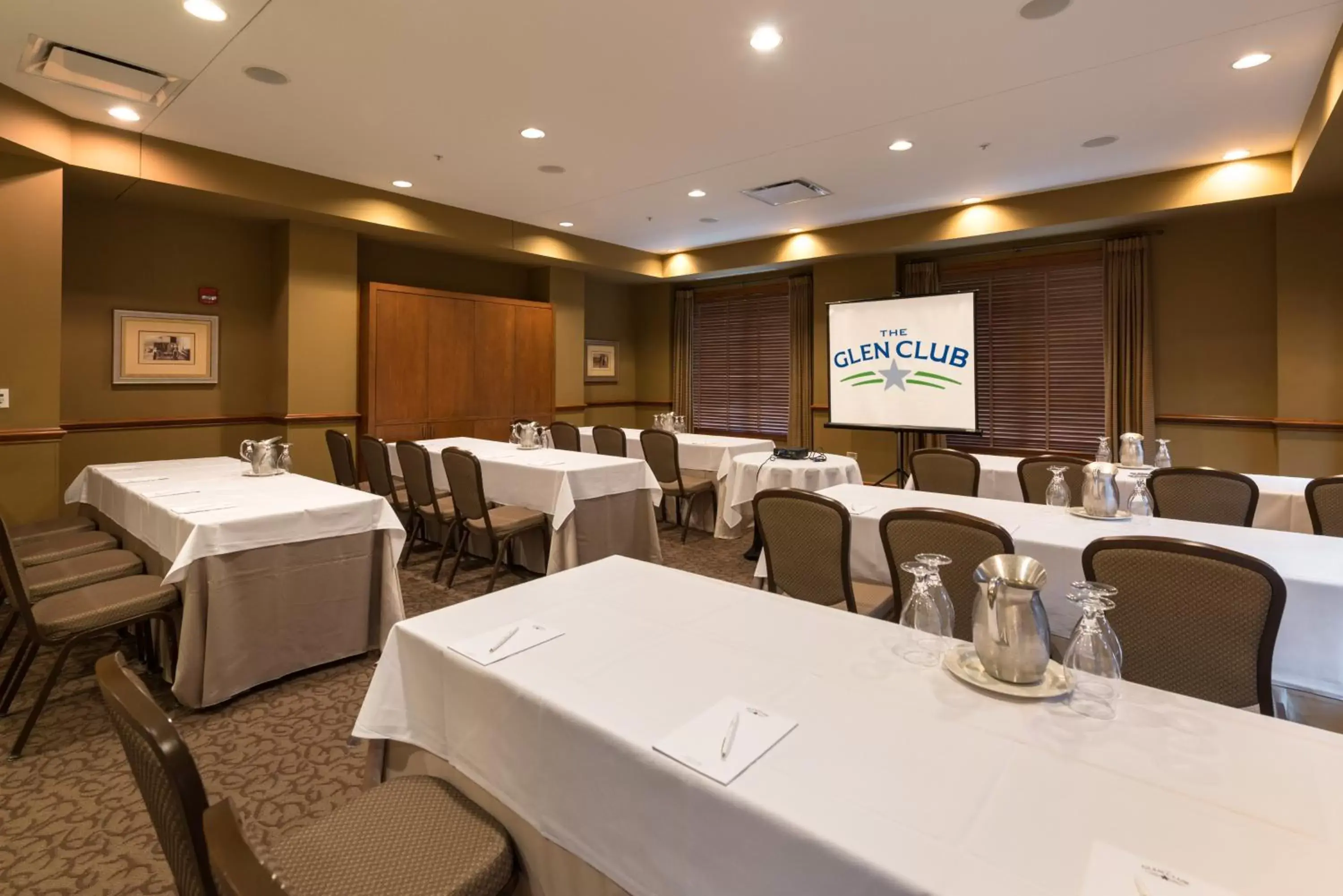 Meeting/conference room, Business Area/Conference Room in The Glen Club