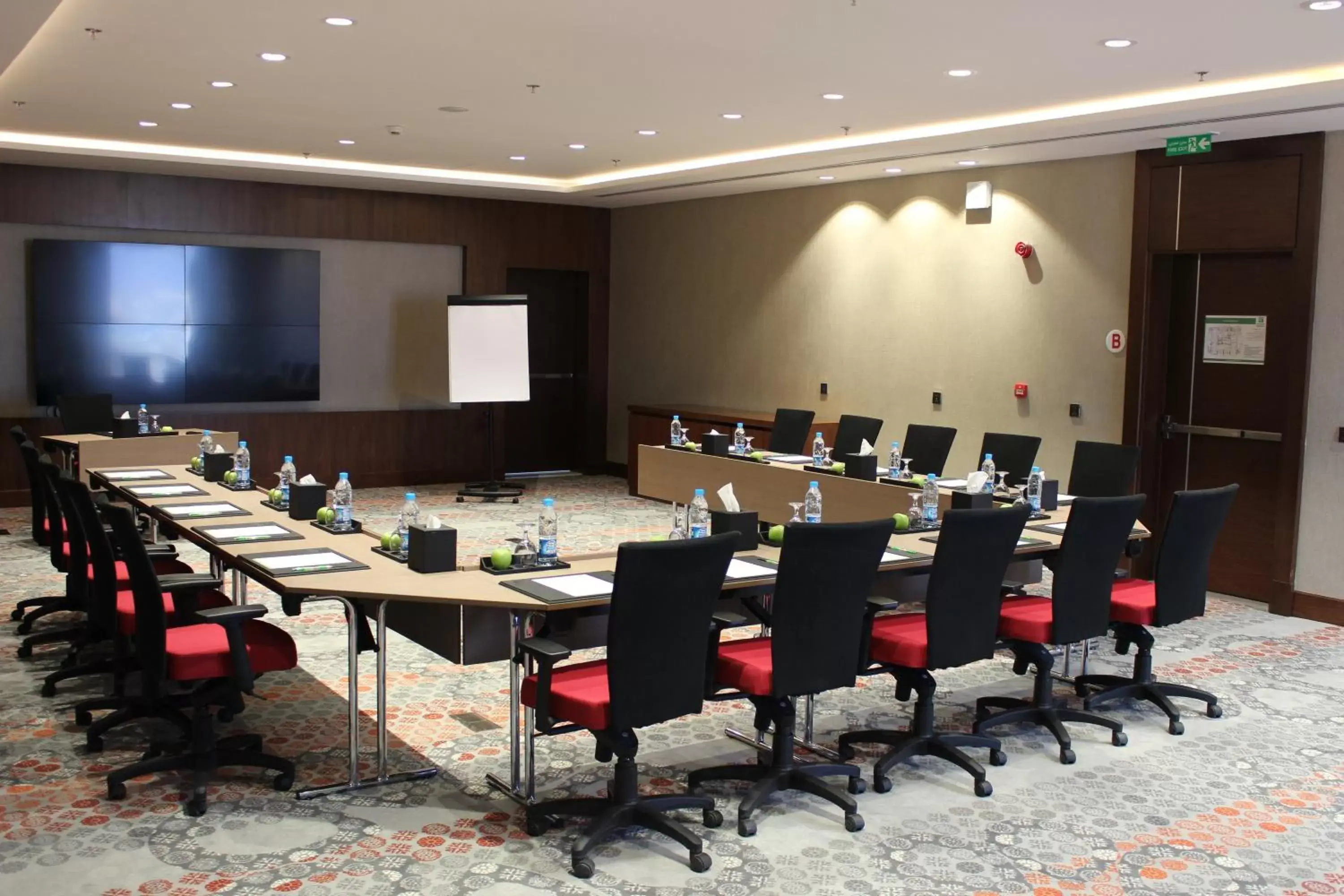 Meeting/conference room in Holiday Inn Jeddah Gateway, an IHG Hotel