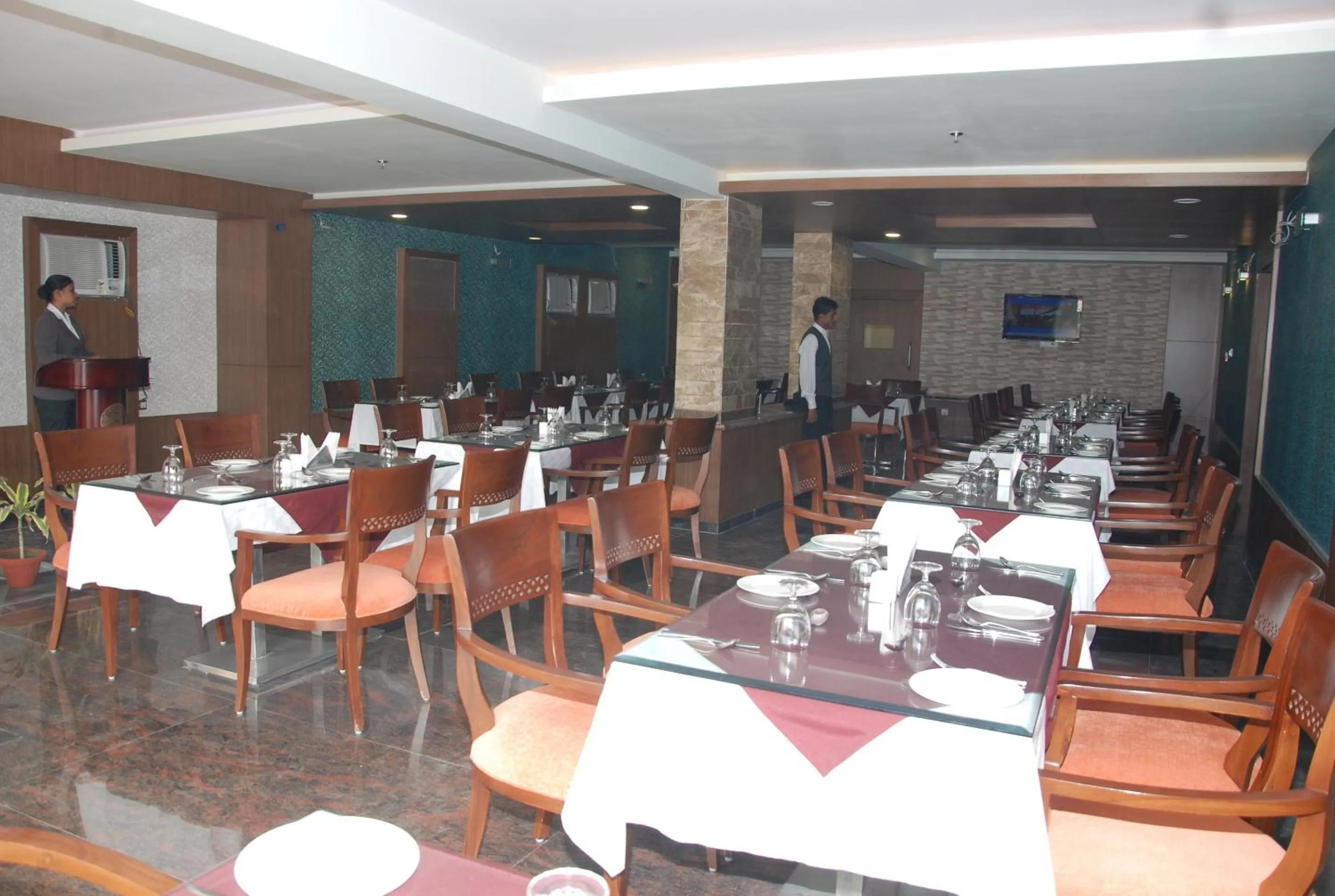 Restaurant/places to eat in Pride Ananya Resorts