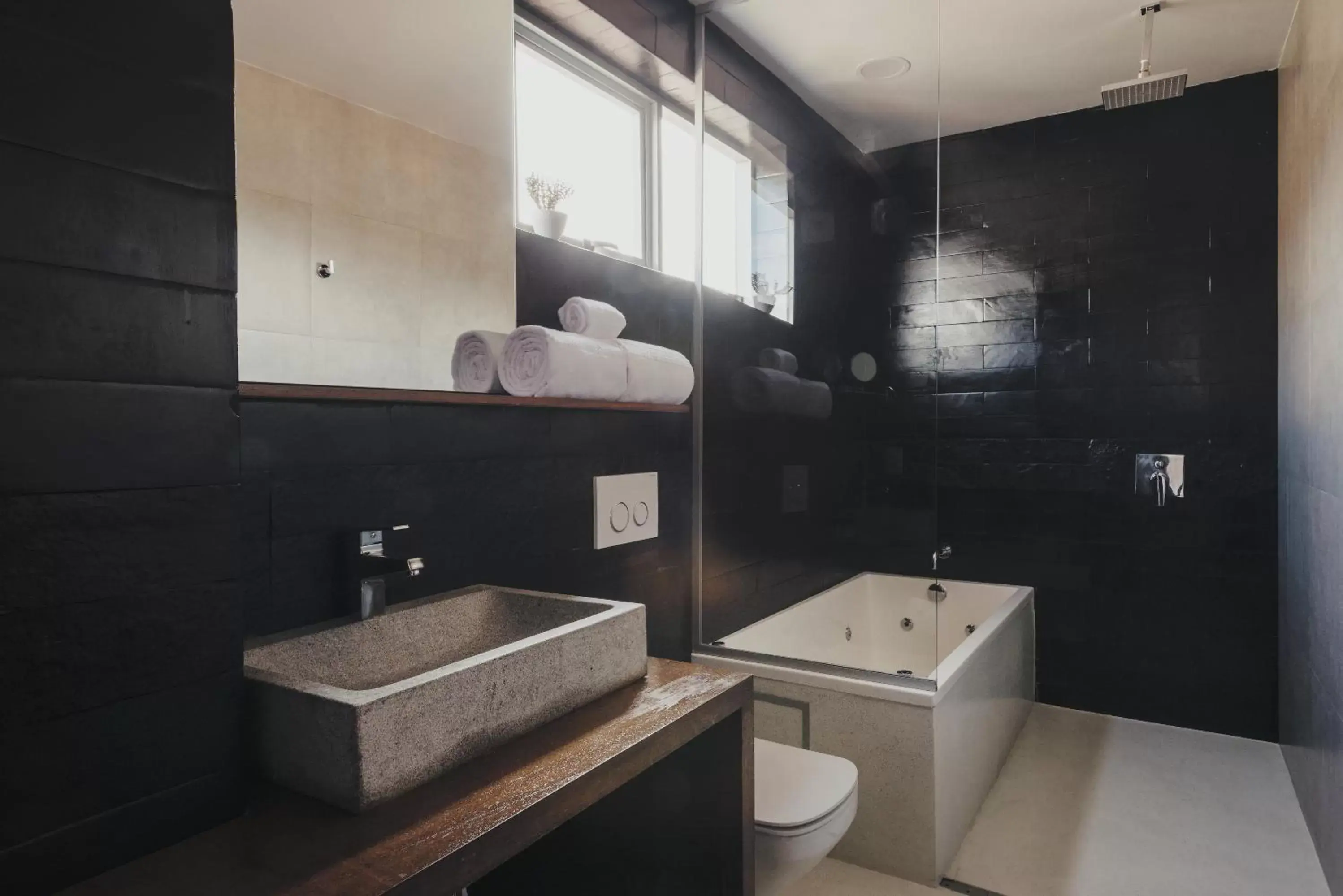 Shower, Bathroom in Atix Hotel