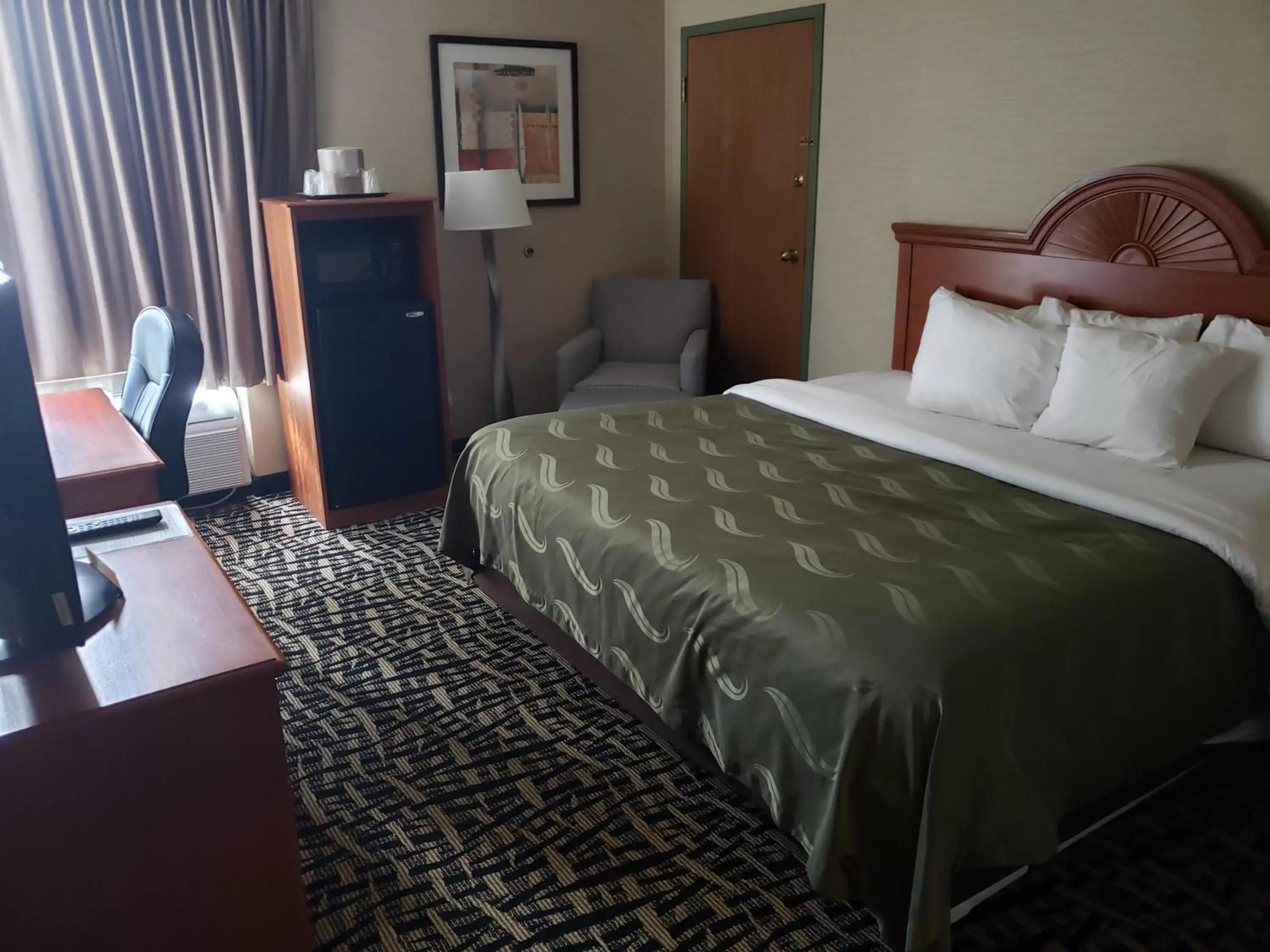 King Room - Accessible/Non-Smoking in Quality Inn & Suites Mansfield