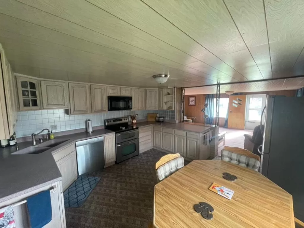 Sportsman Lodge Melrose MT