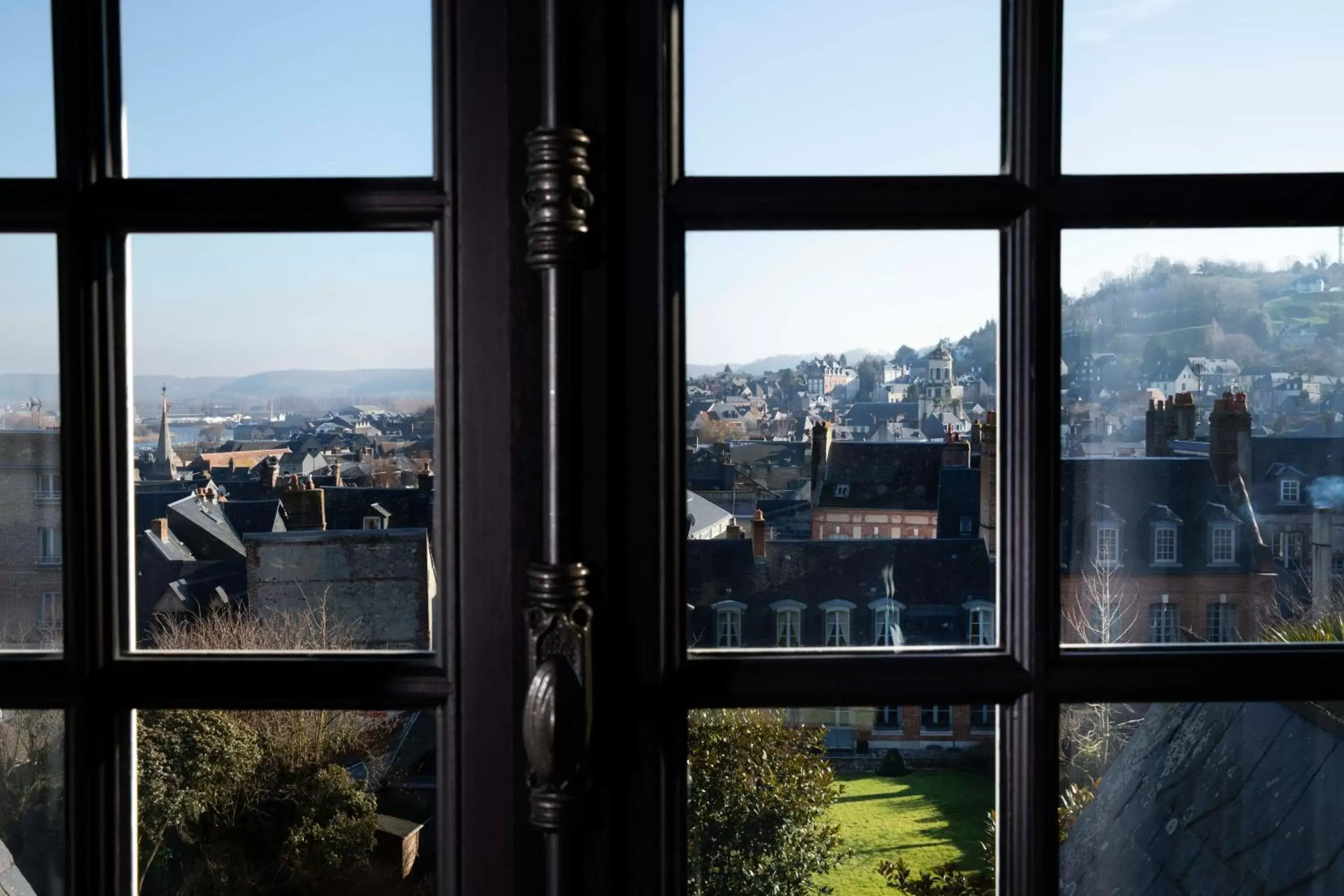 City view in Hôtel Saint-Delis - La Maison du Peintre - Relais & Châteaux