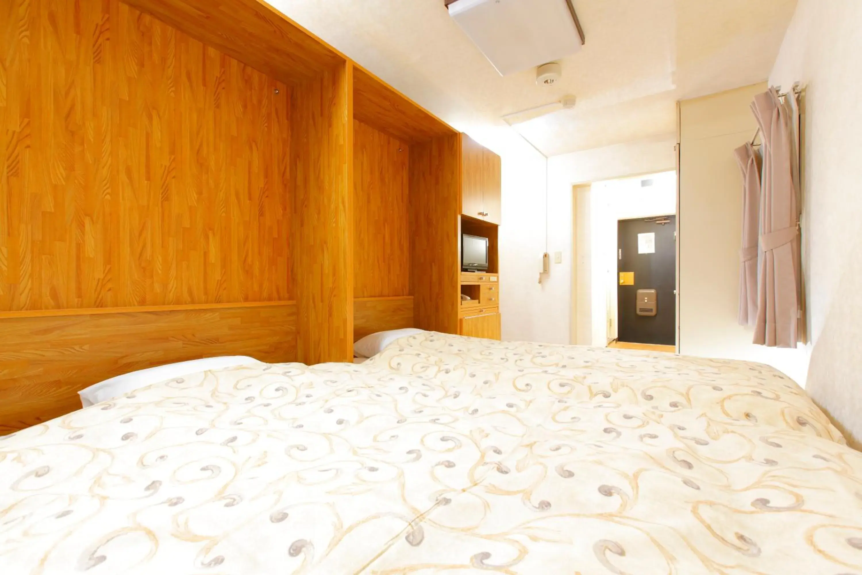 Photo of the whole room, Bed in FLEXSTAY INN Nakanobu