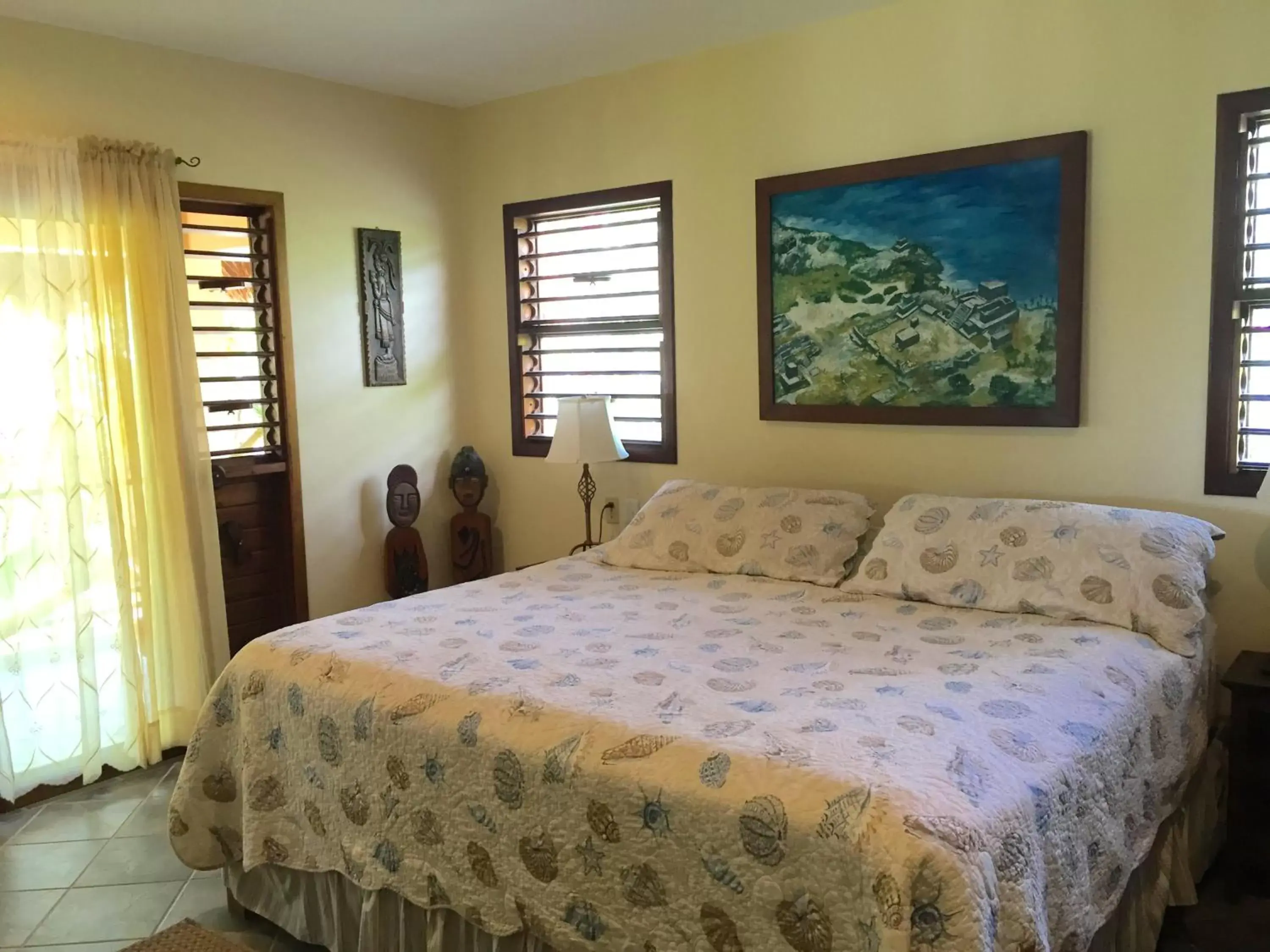 Bed in Nah Uxibal Villa and Casitas