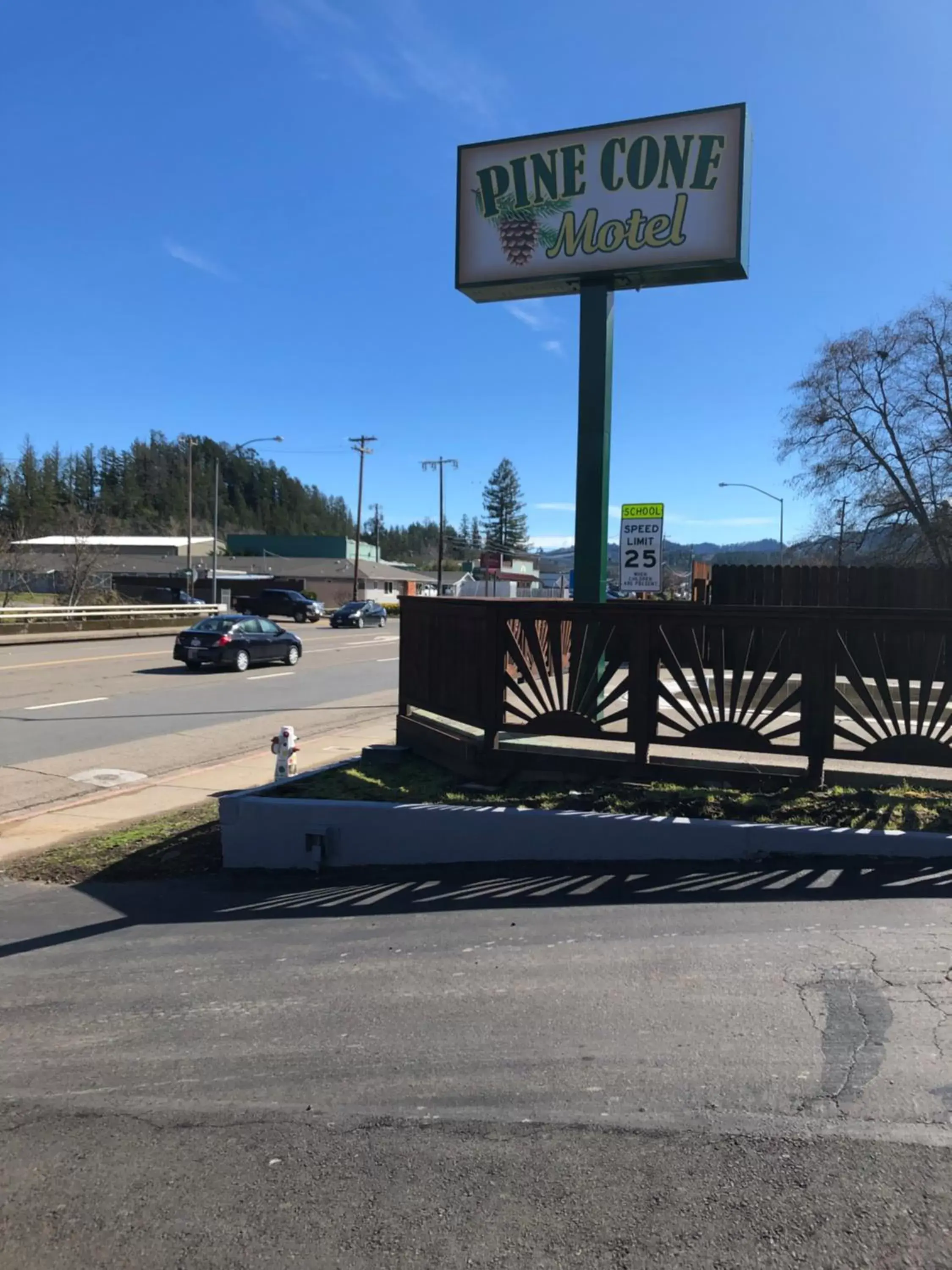 Pine Cone Motel
