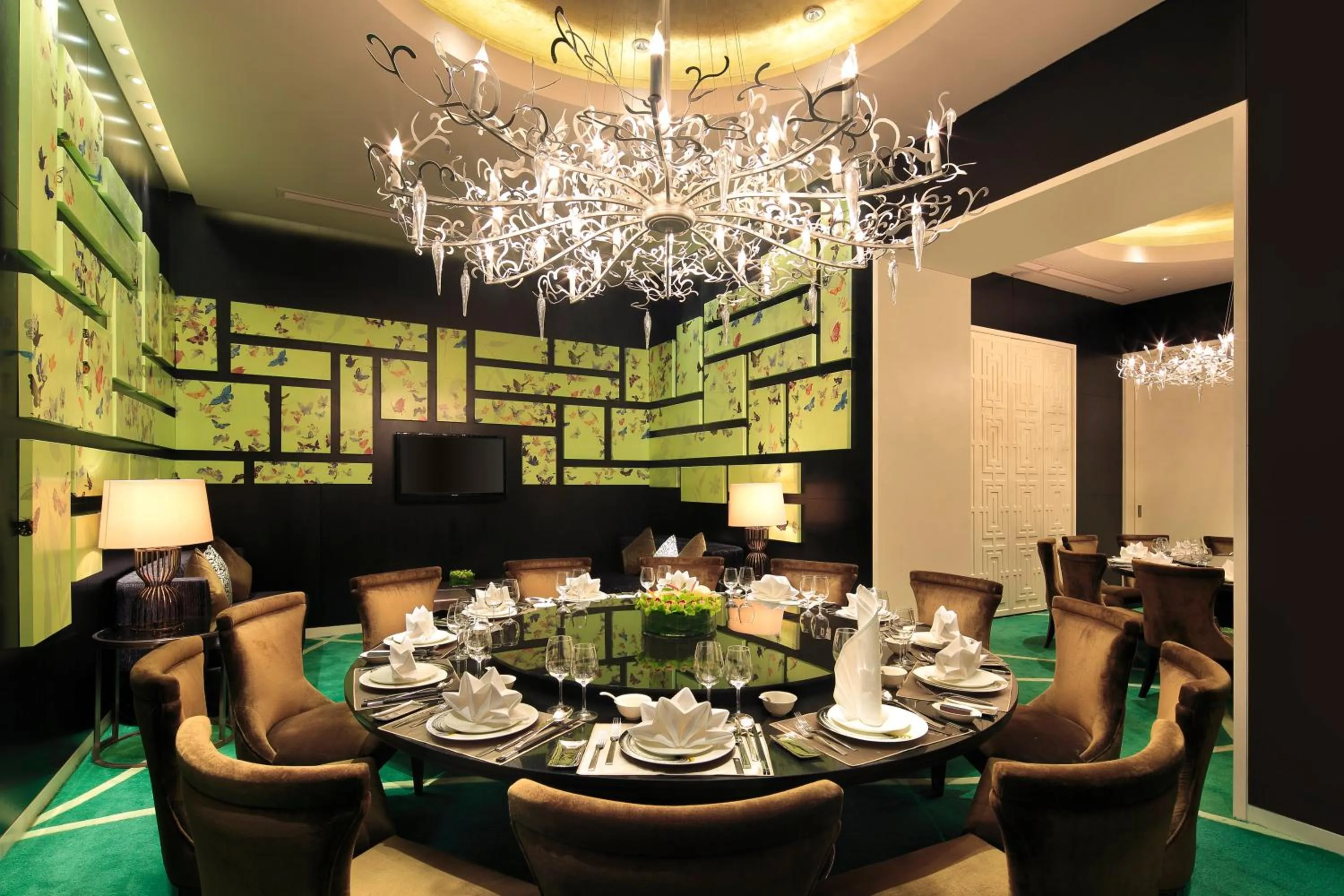 Restaurant/places to eat in The Azure Ningbo, Vignette Collection