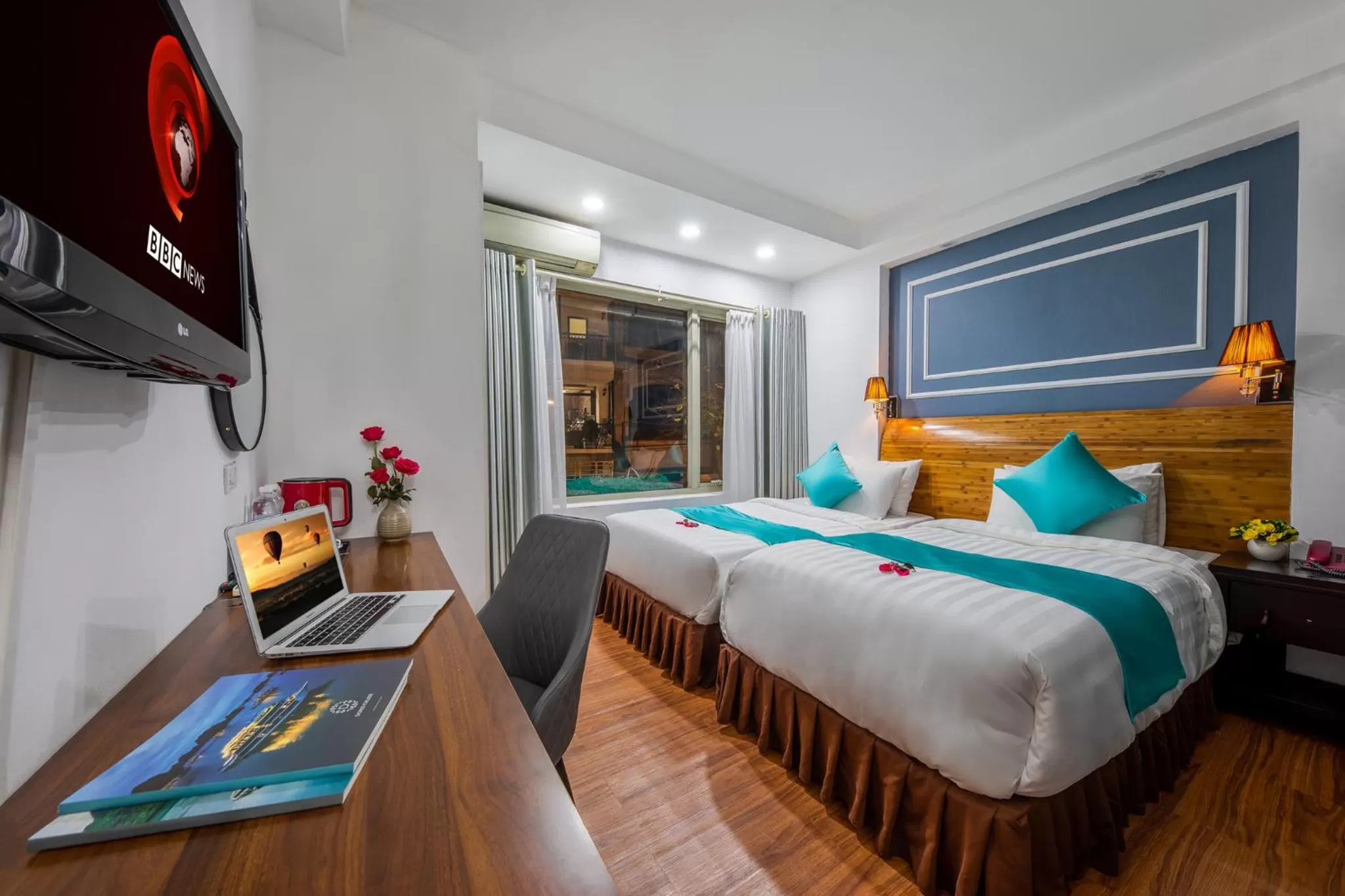 Bed in Hanoi Sisters Boutique Hotel & Spa & Travel