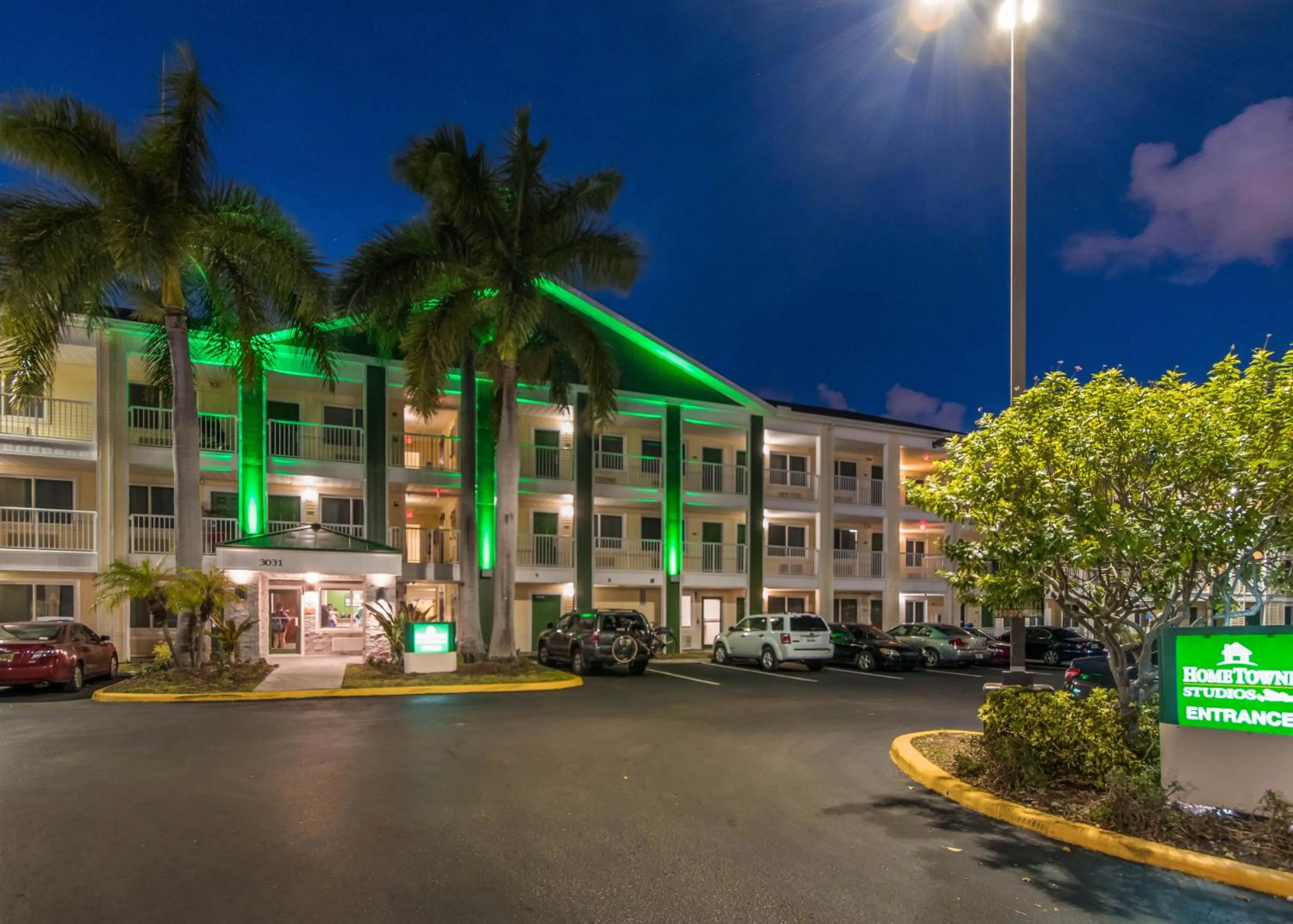 Property building in HomeTowne Studios by Red Roof Fort Lauderdale