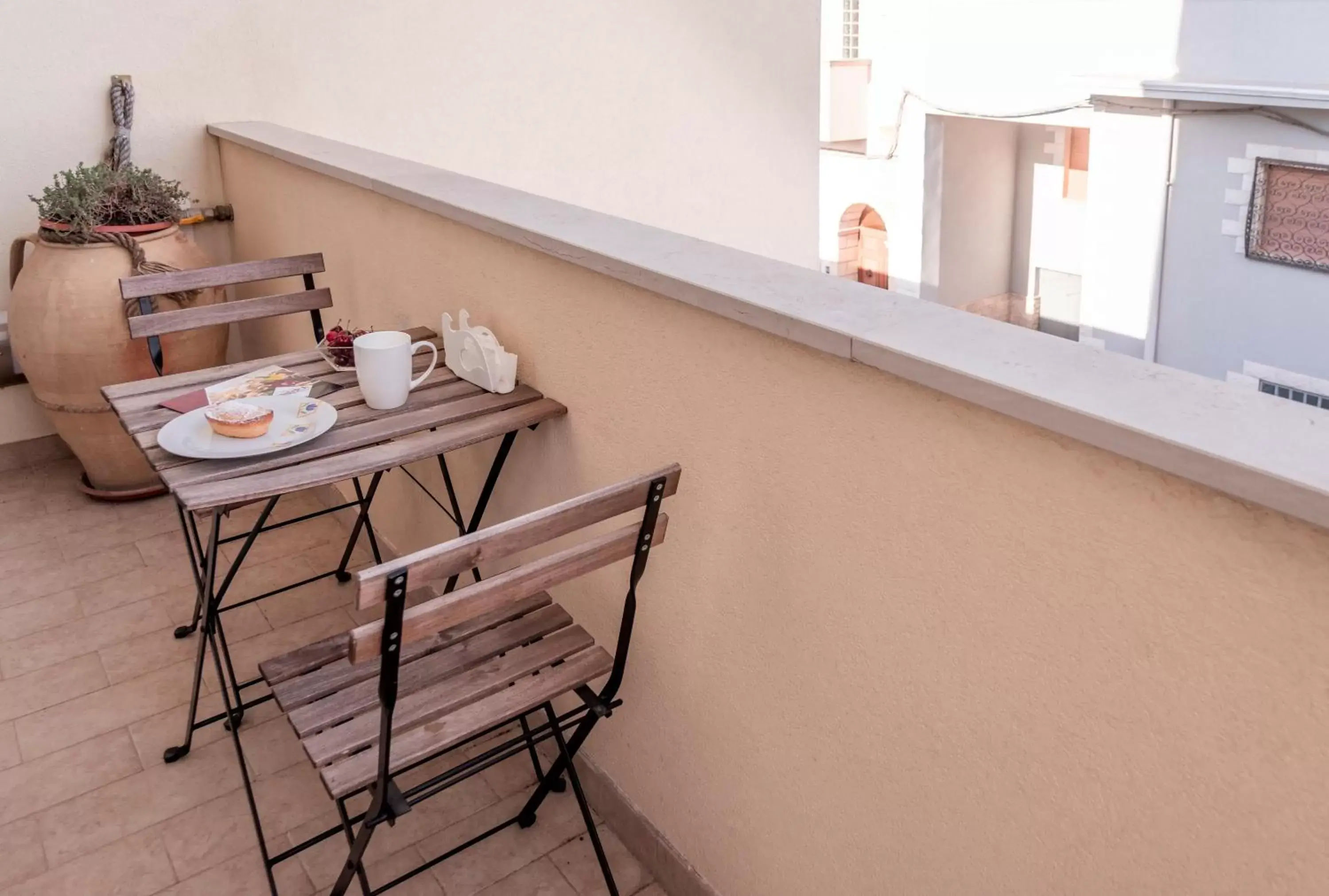 Property building, Balcony/Terrace in La Creta b&b