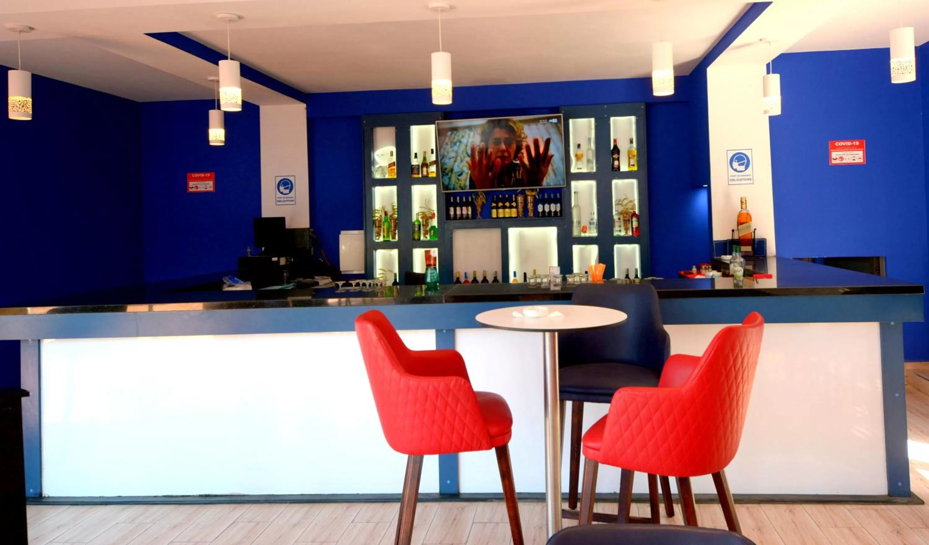 Restaurant/places to eat in Oasis Hotel & Spa