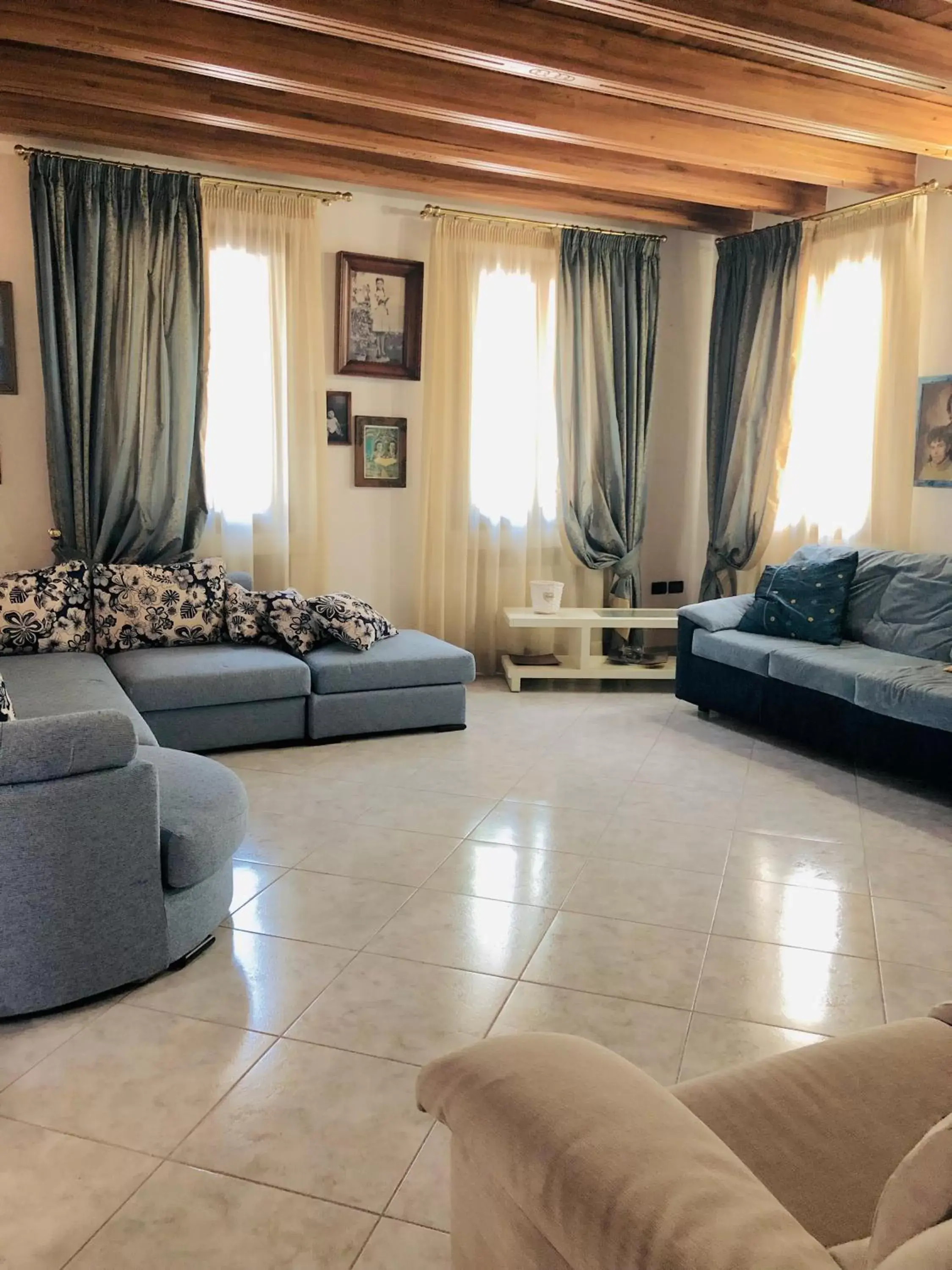 Communal lounge/ TV room, Seating Area in Villamoreno