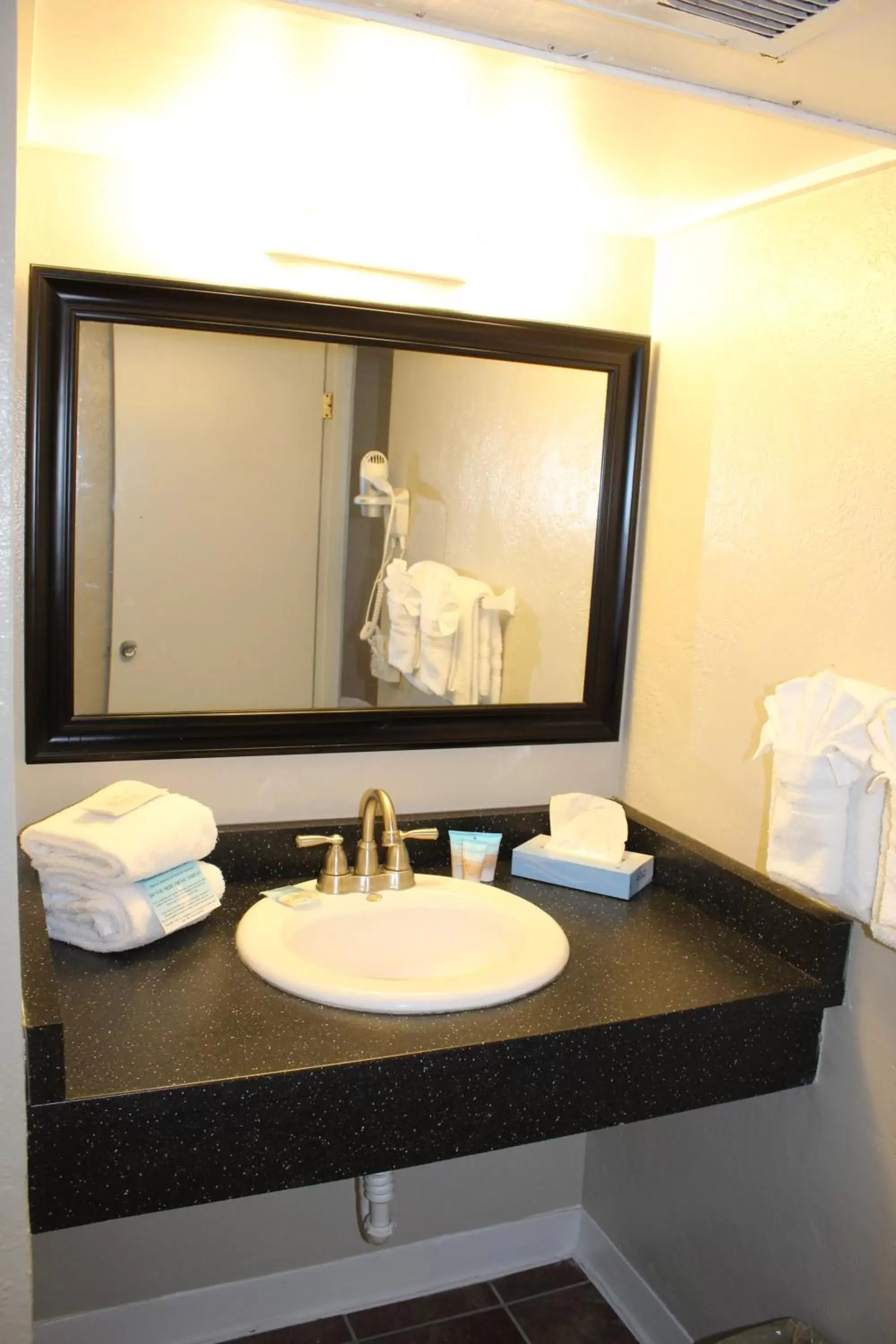 Bathroom in Cove Motel Oceanfront