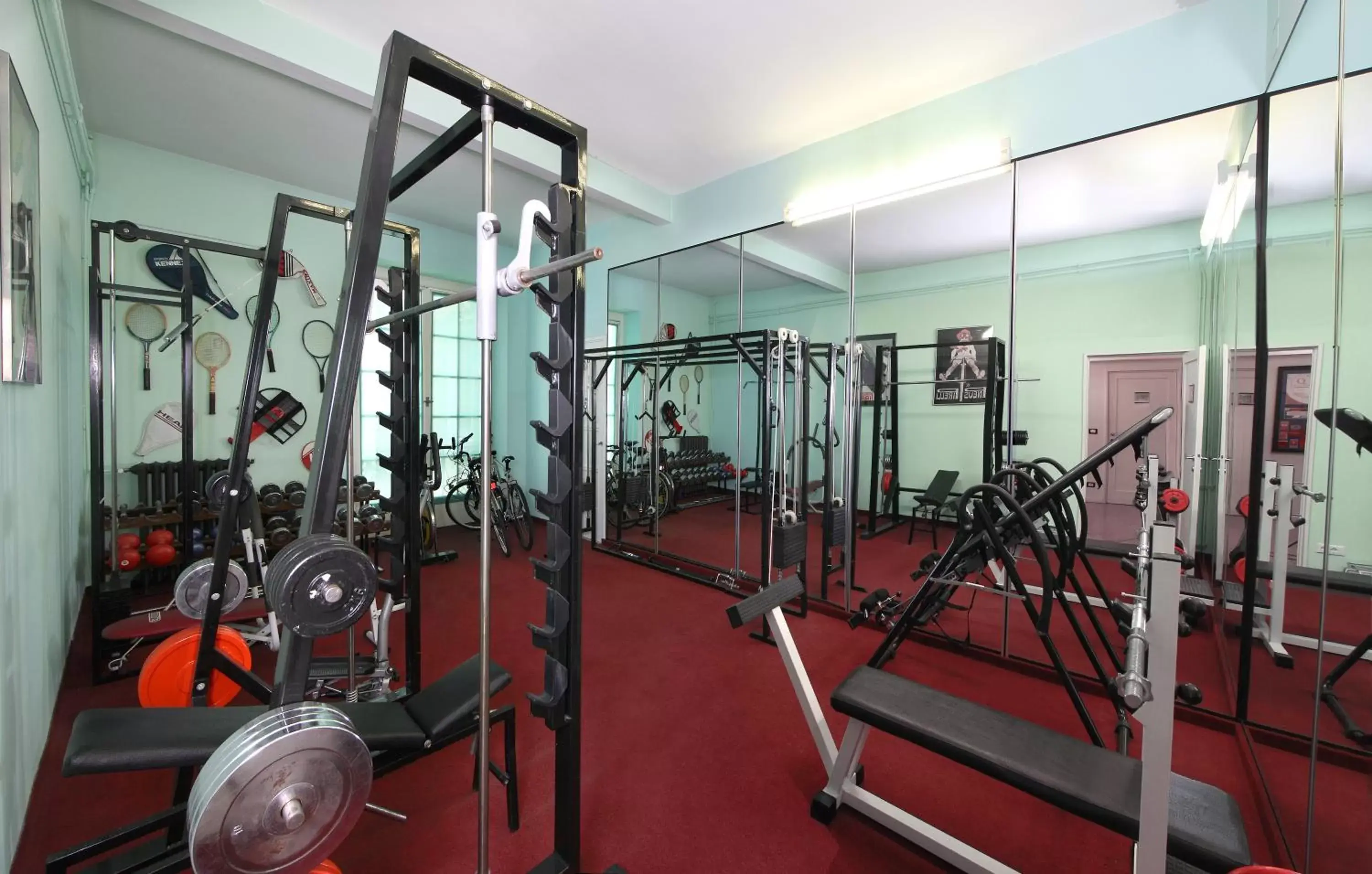 Fitness centre/facilities in Hotel Cairoli Fitness centre/facilities in Hotel Cairoli